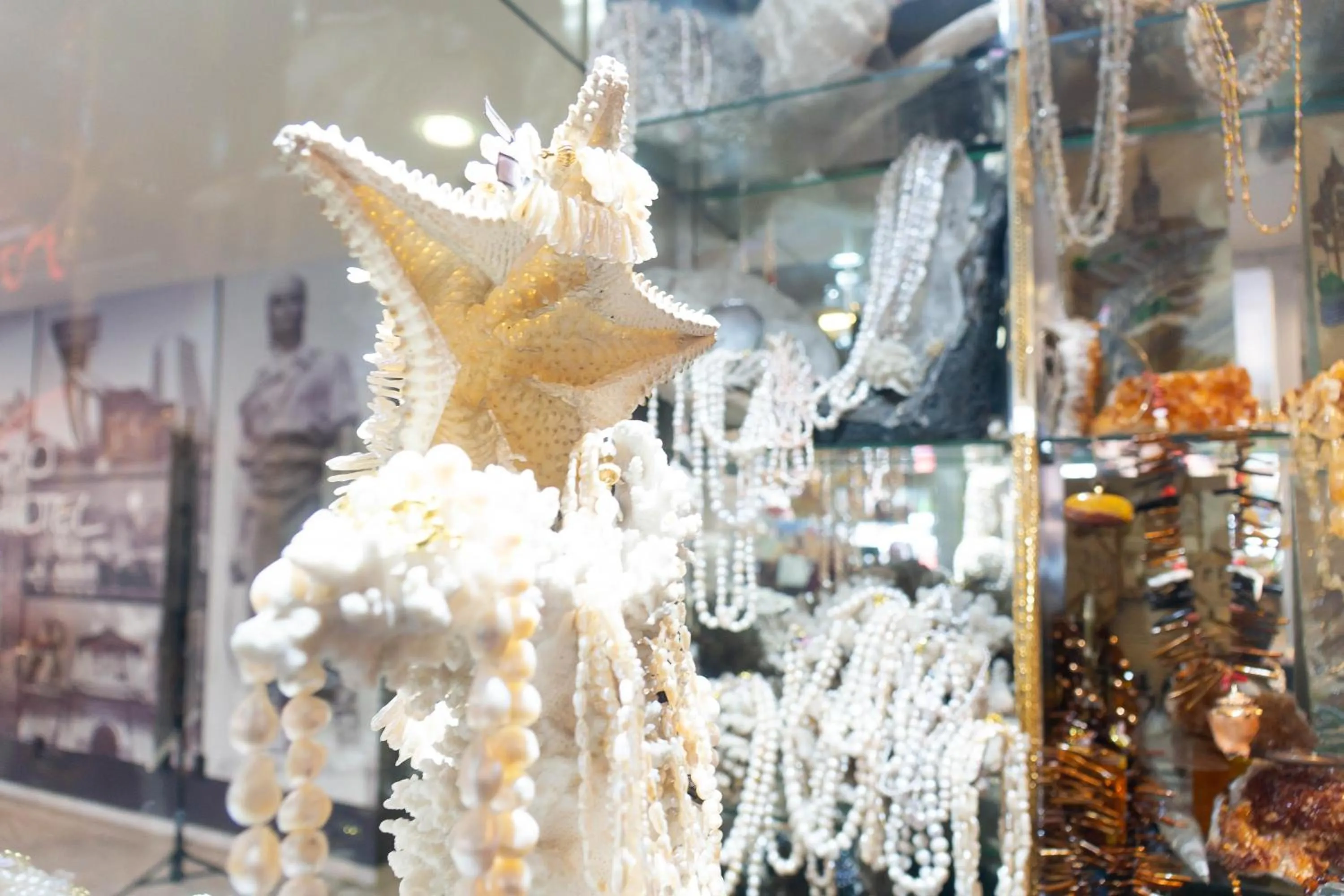 On-site shops in Plaza São Rafael Hotel