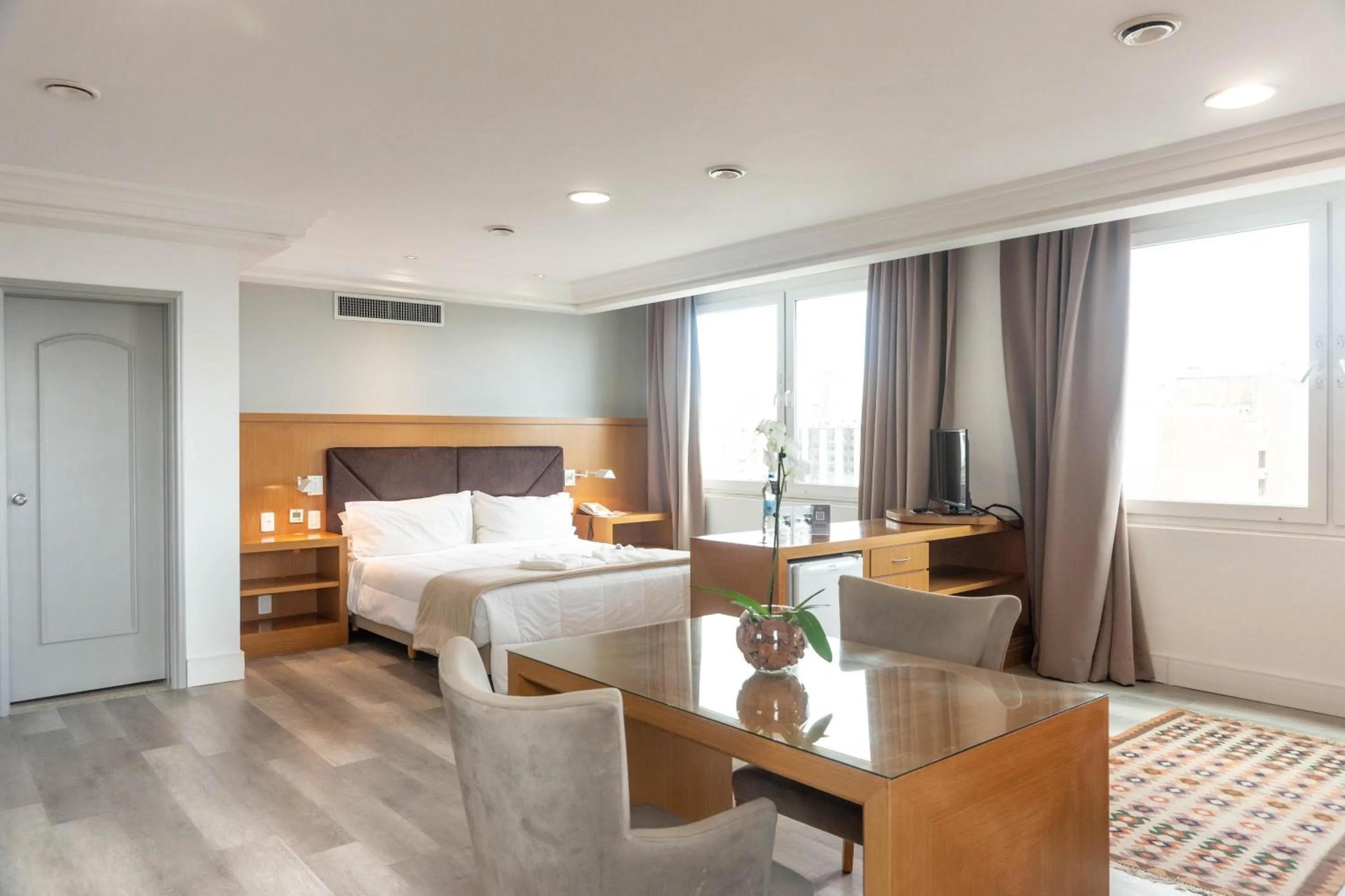 Bed in Plaza São Rafael Hotel