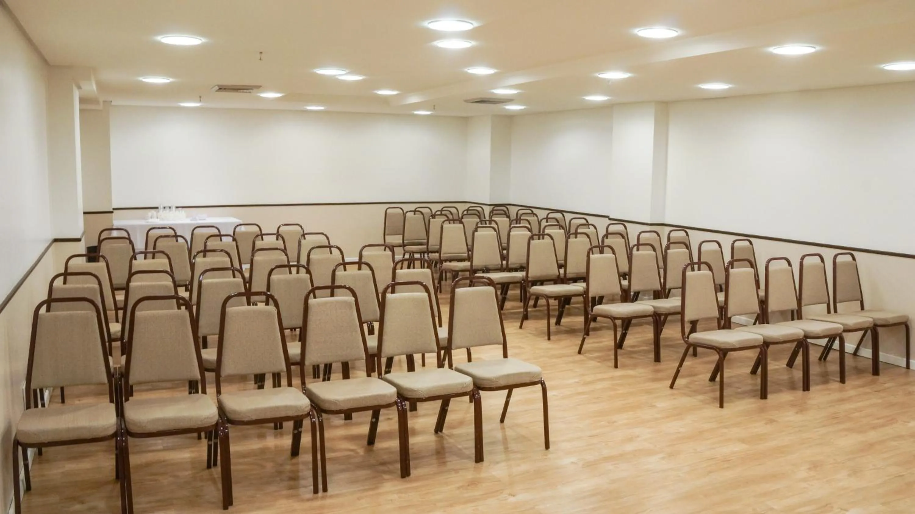 Meeting/conference room in Plaza São Rafael Hotel