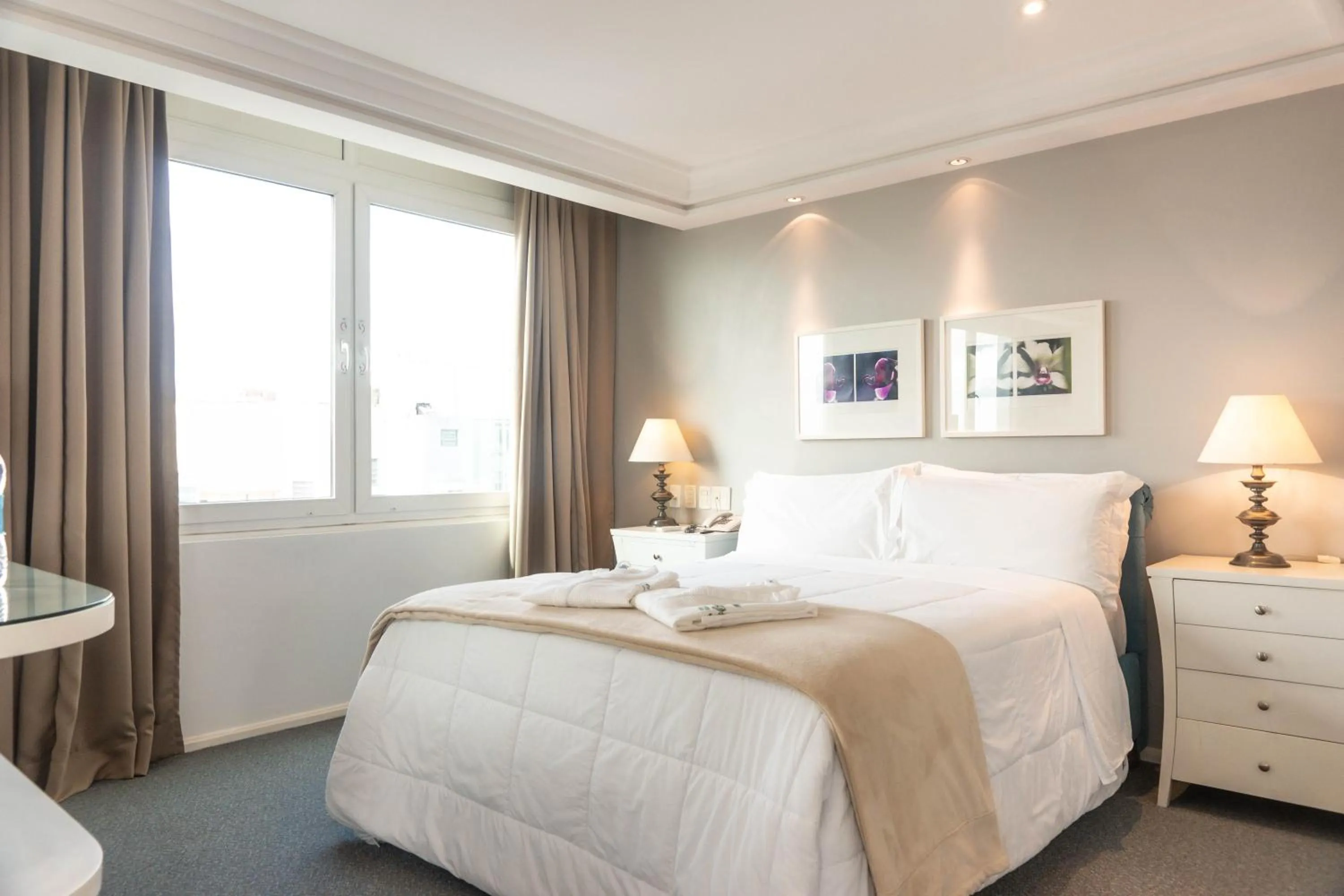 Bed in Plaza São Rafael Hotel