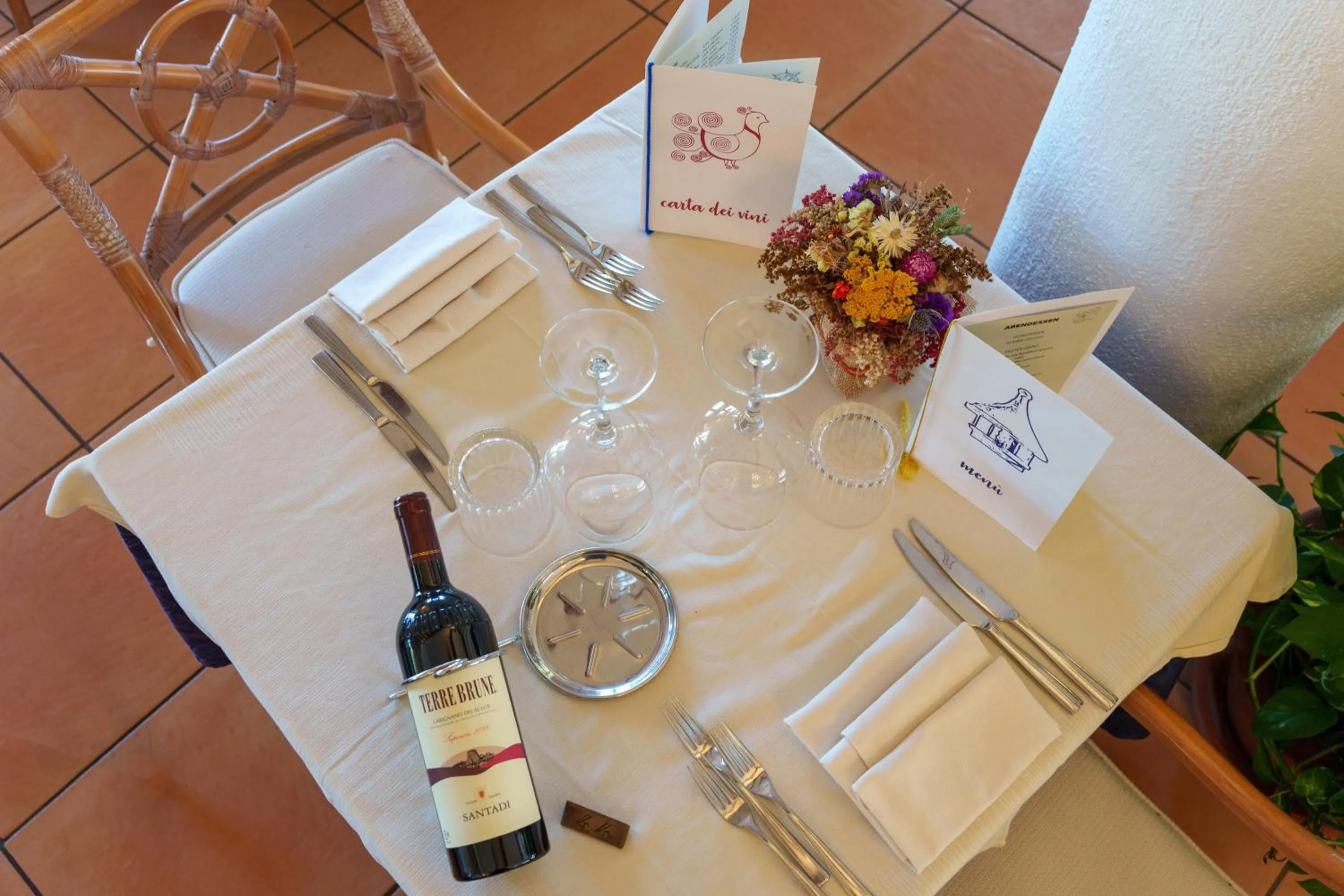 Restaurant/places to eat in Hotel Punta Est