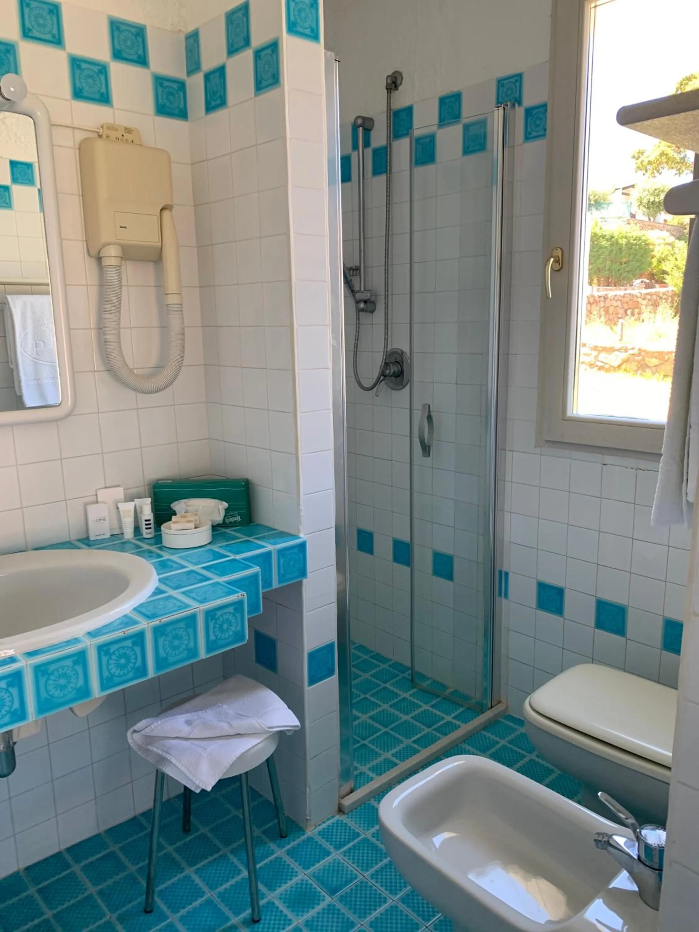 Bathroom in Hotel Punta Est