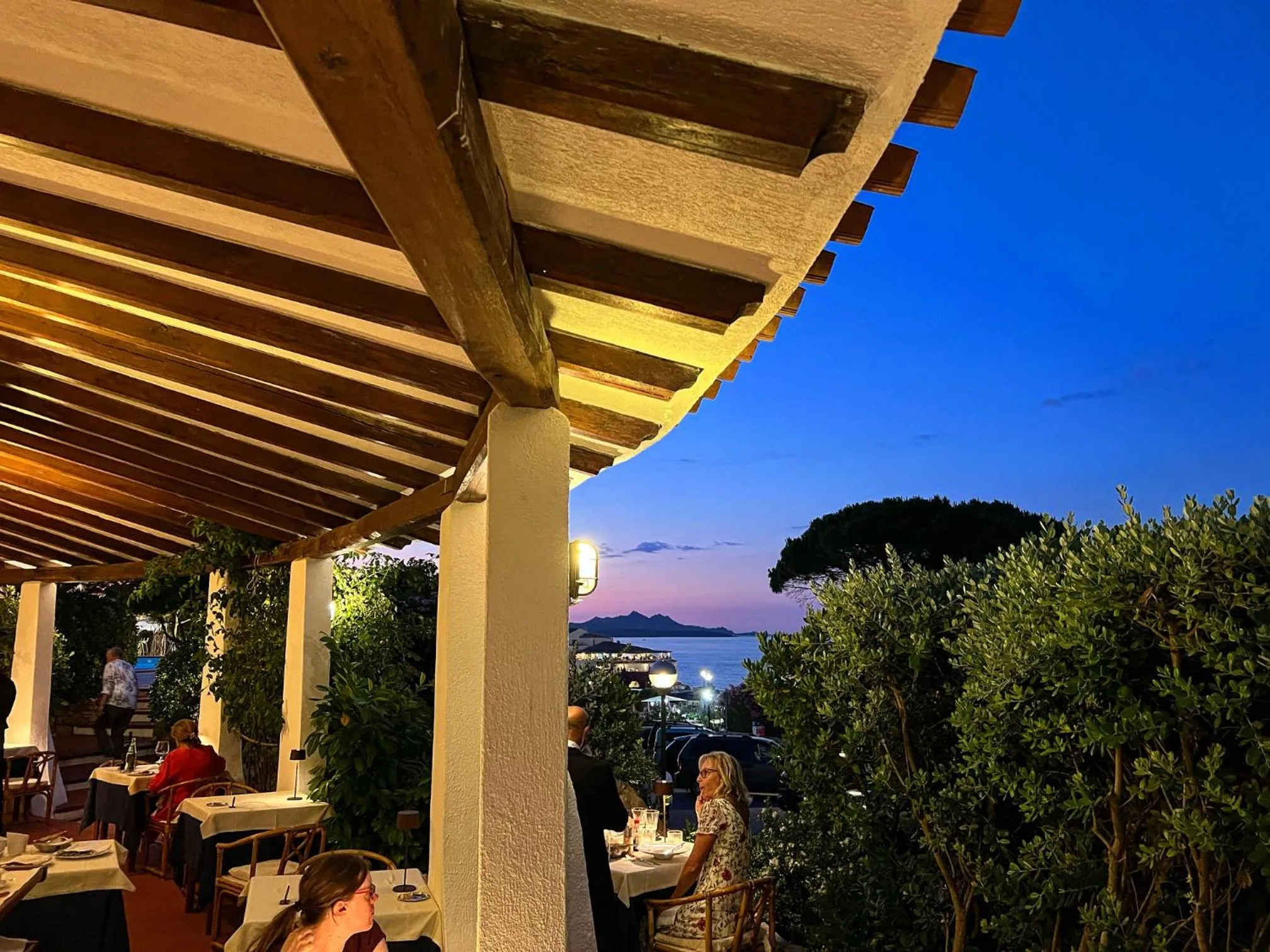 Restaurant/places to eat in Hotel Punta Est