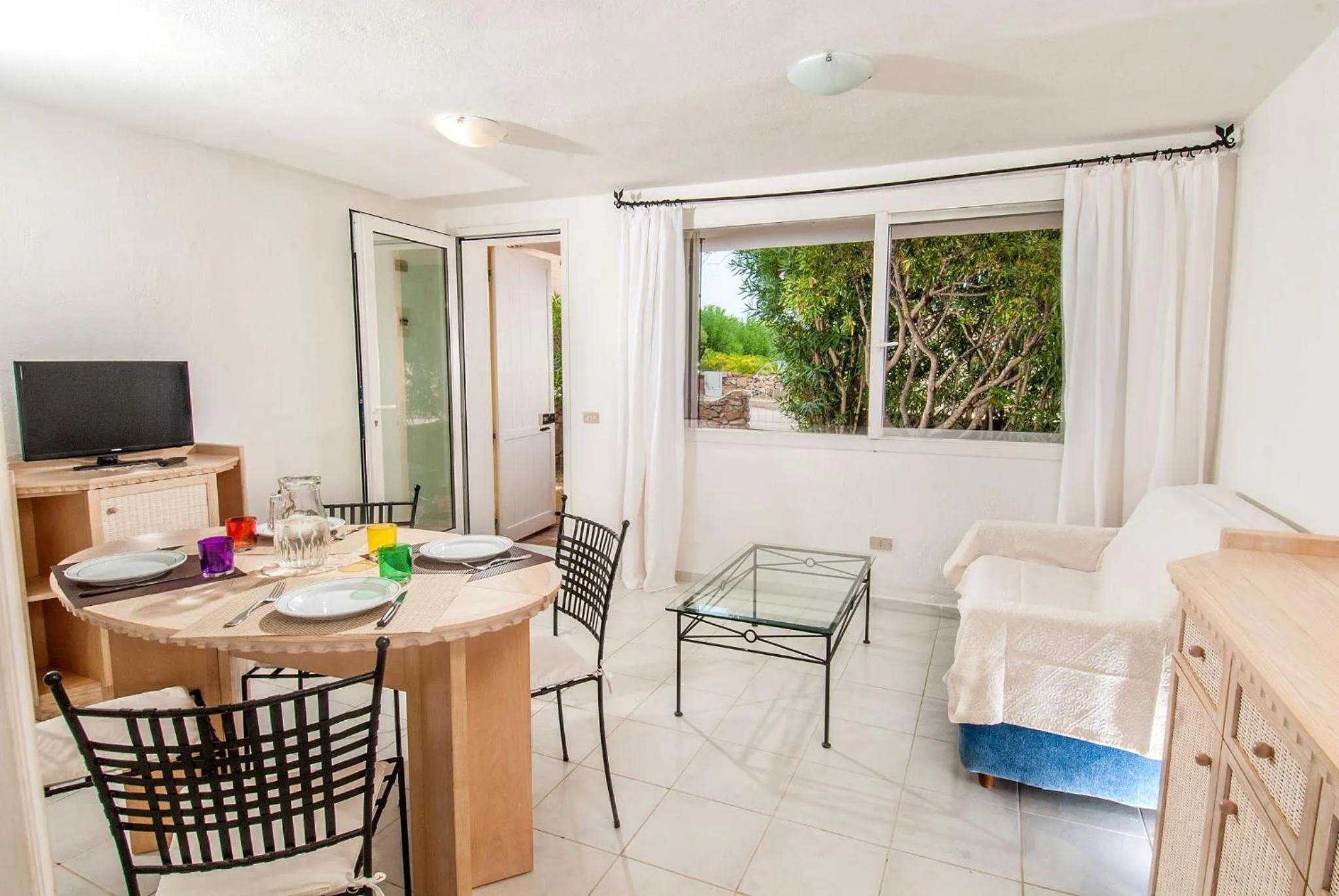 Living room in Hotel Punta Est