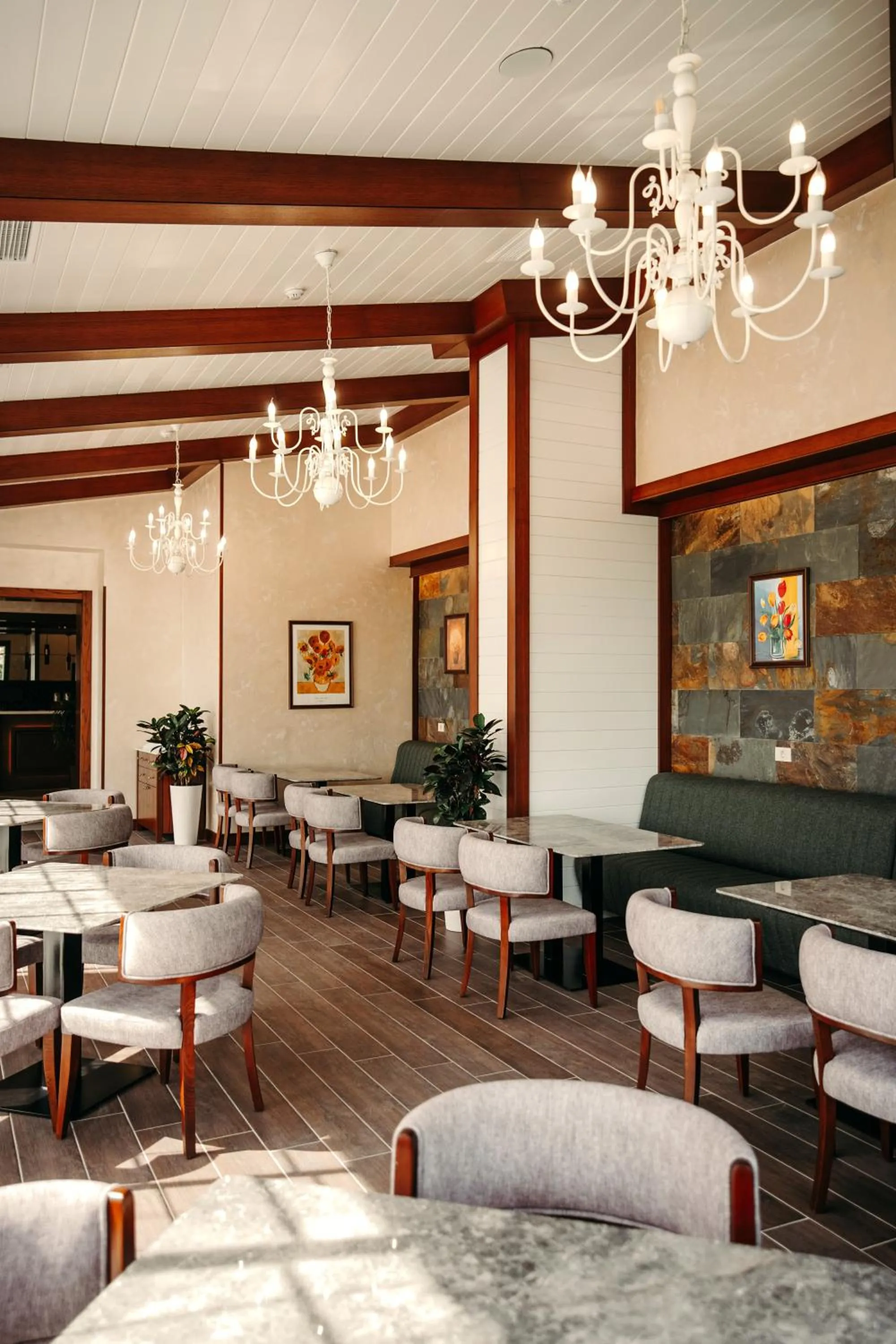 Restaurant/places to eat in Hill Chalet Hotel Gabala