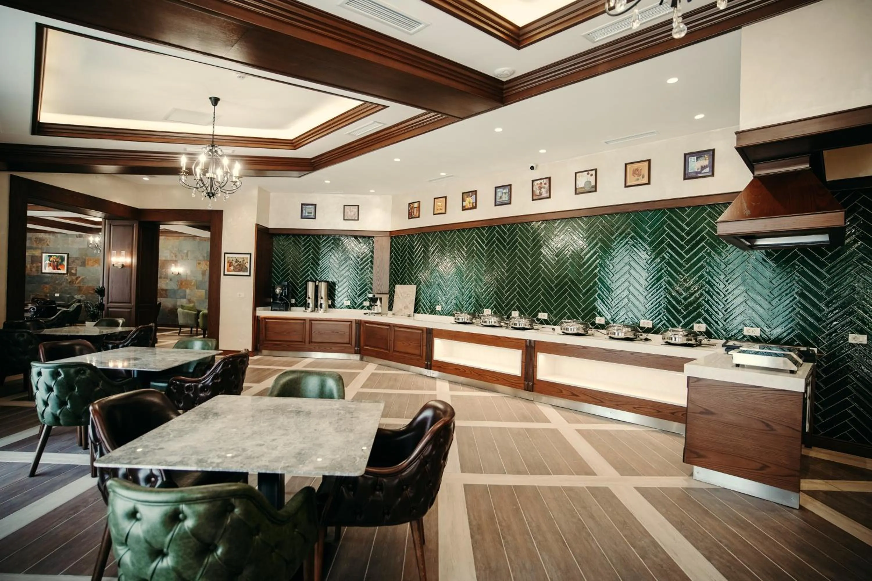 Restaurant/places to eat in Hill Chalet Hotel Gabala