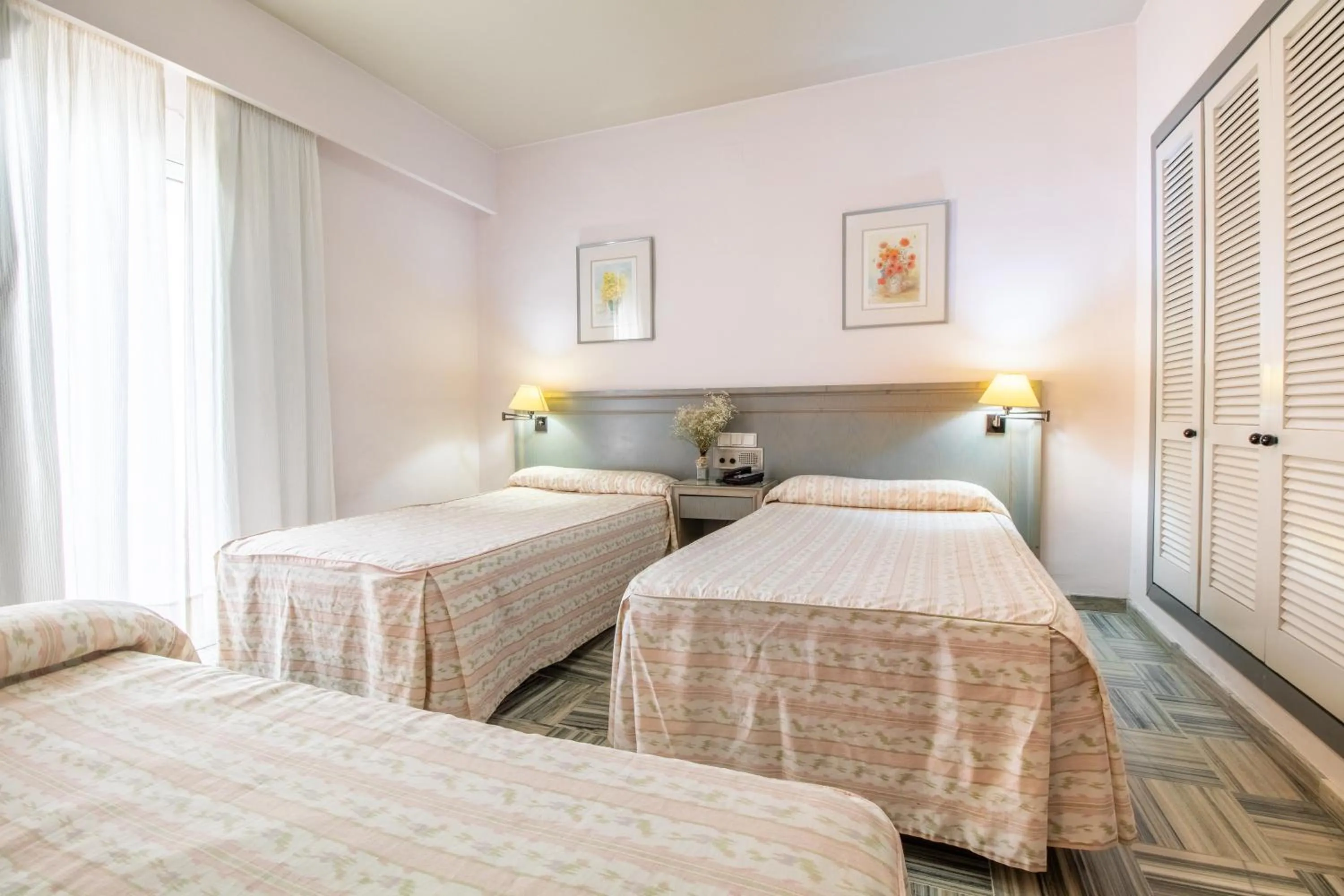 Bed in Hotel Abades Manzanil