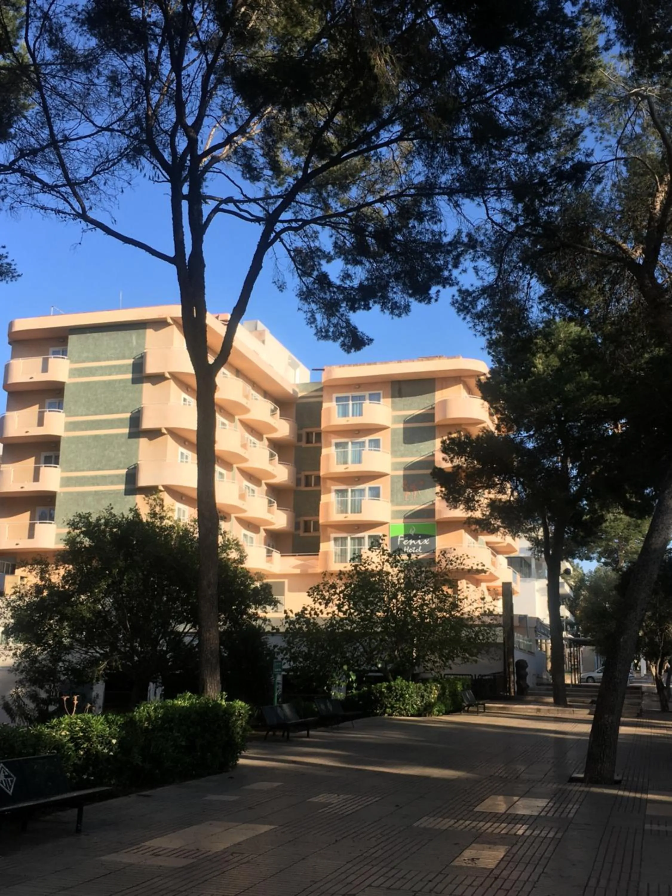 Property building in Welikehotel Fenix