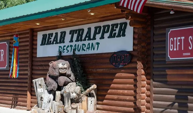 Restaurant/places to eat in The IronHorse Inn