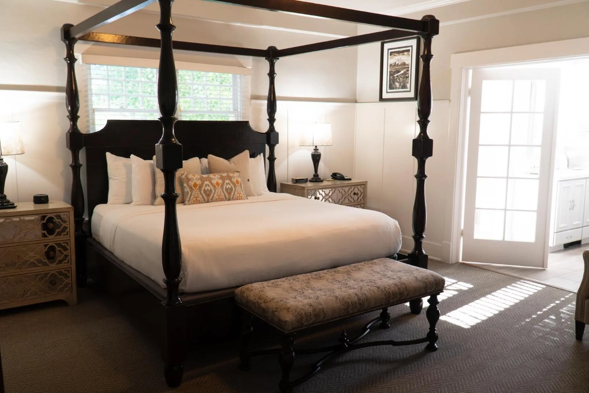 Bedroom, Bed in Huff House Inn and Cabins