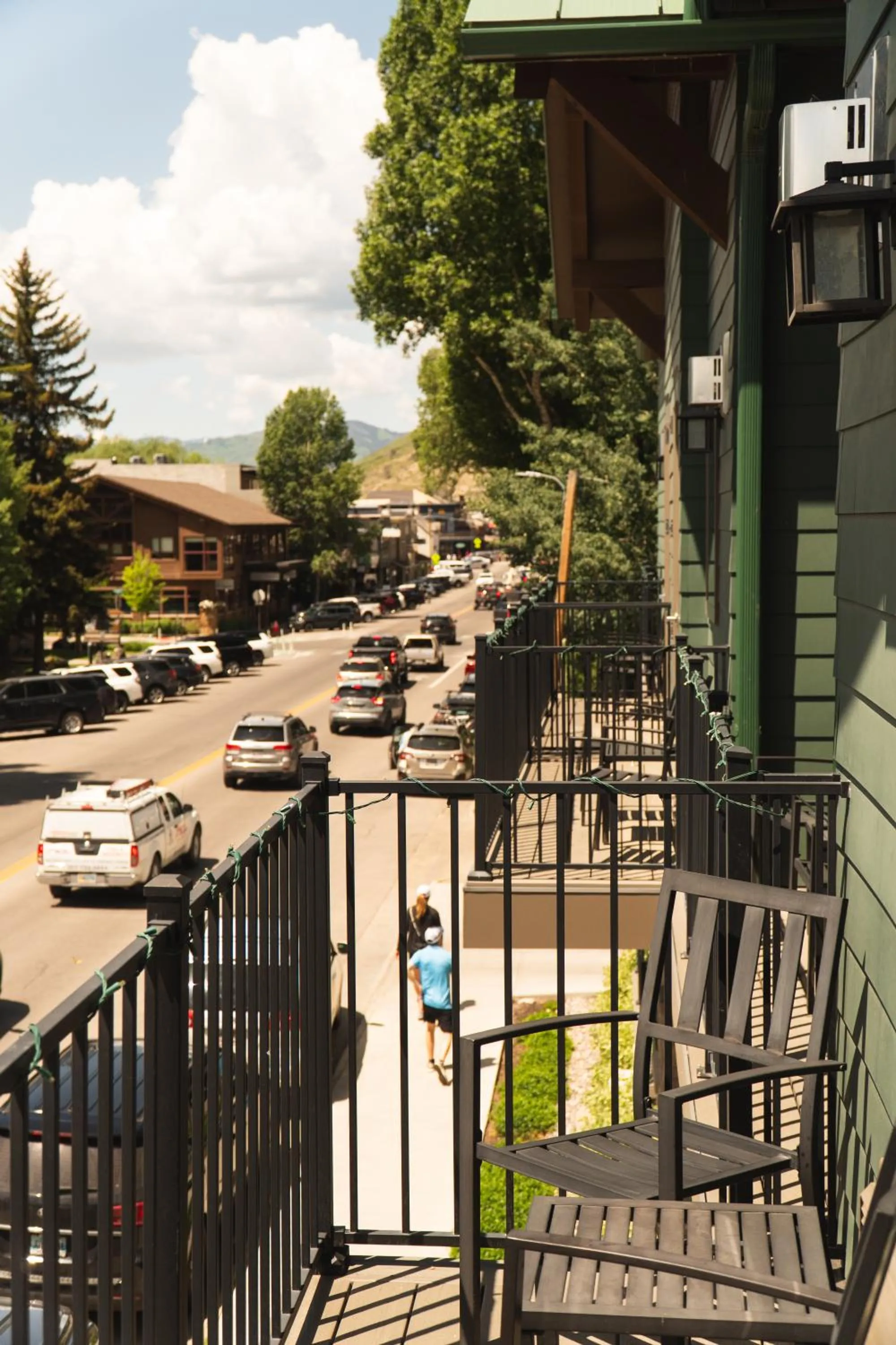 Balcony/Terrace in Huff House Inn and Cabins