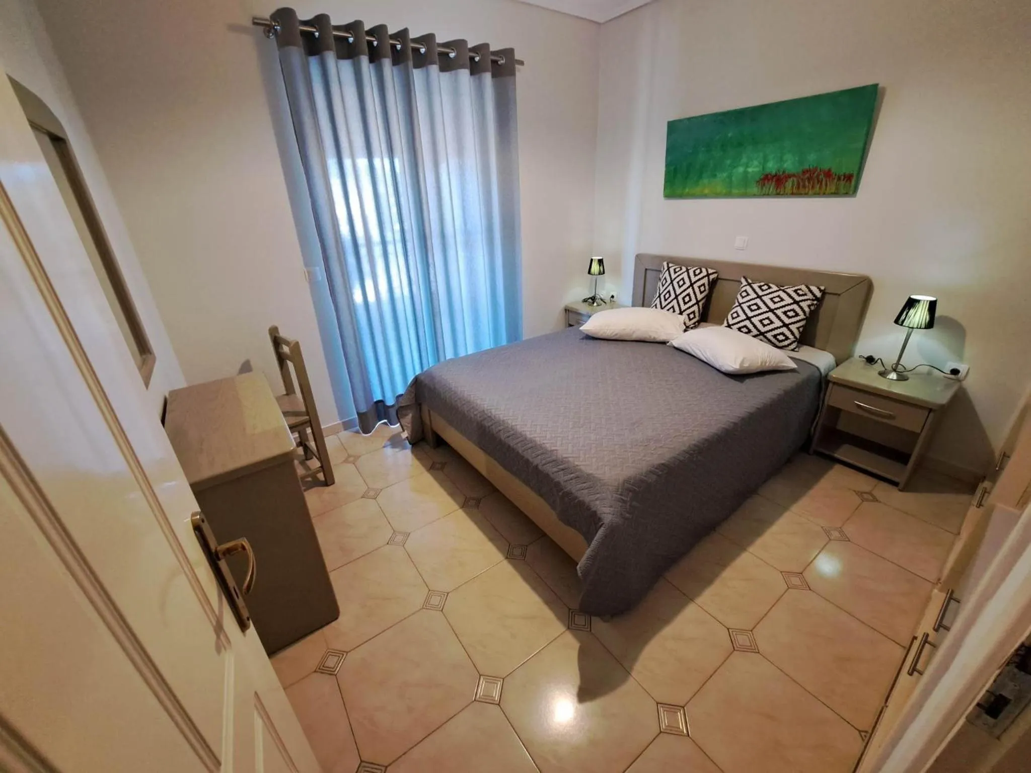 Bedroom, Bed in Aretousa