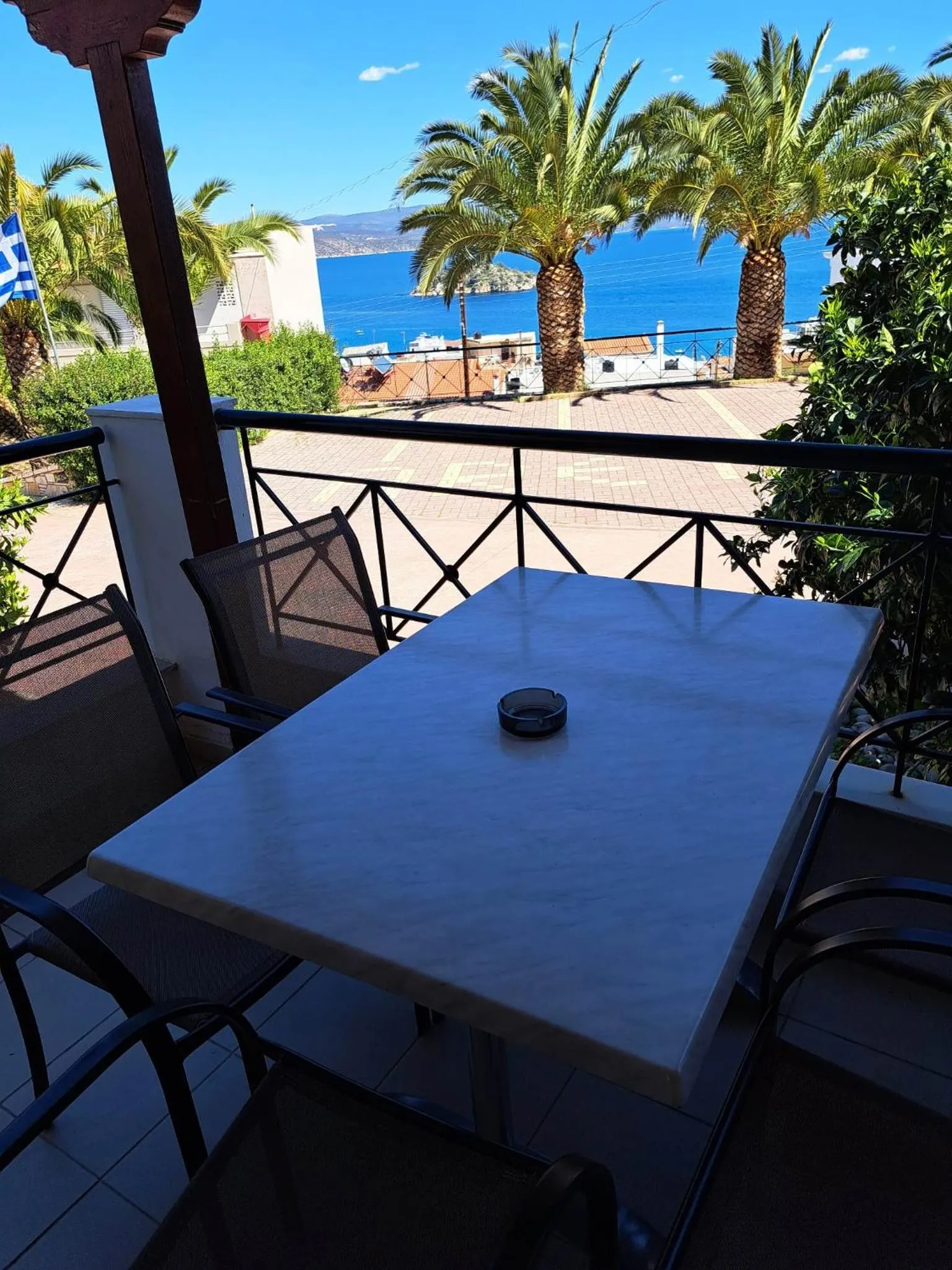 Property building in Aretousa