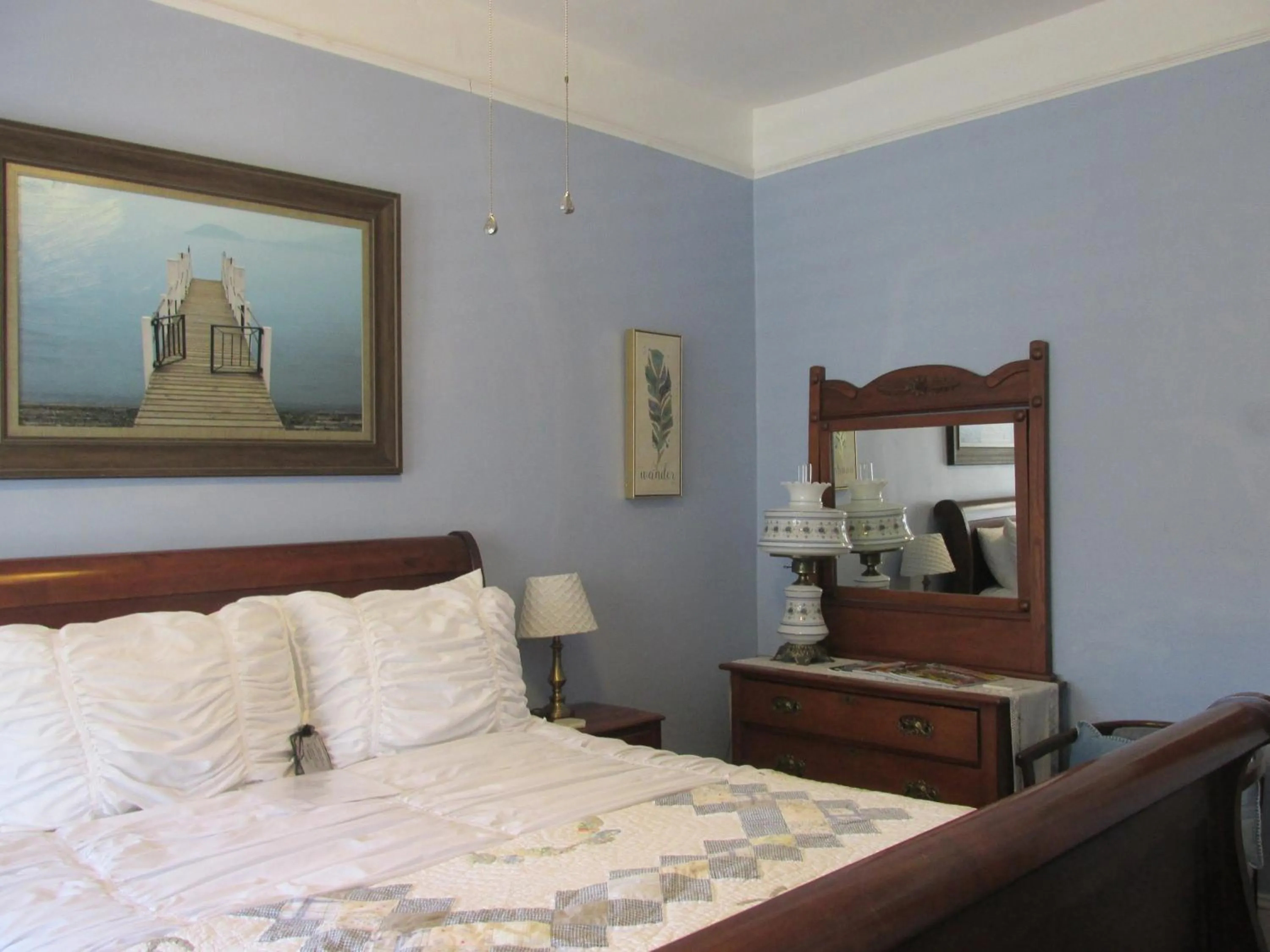 Bedroom, Bed in The Charleston Inn Hendersonville NC