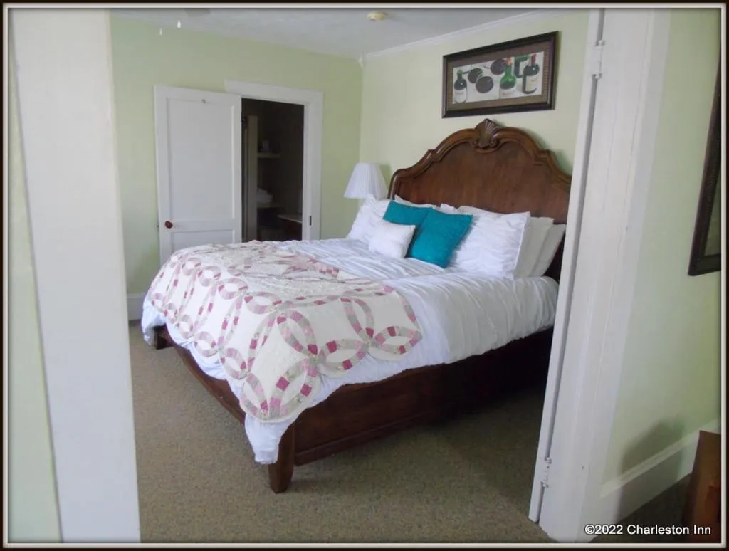 Bedroom, Bed in The Charleston Inn Hendersonville NC
