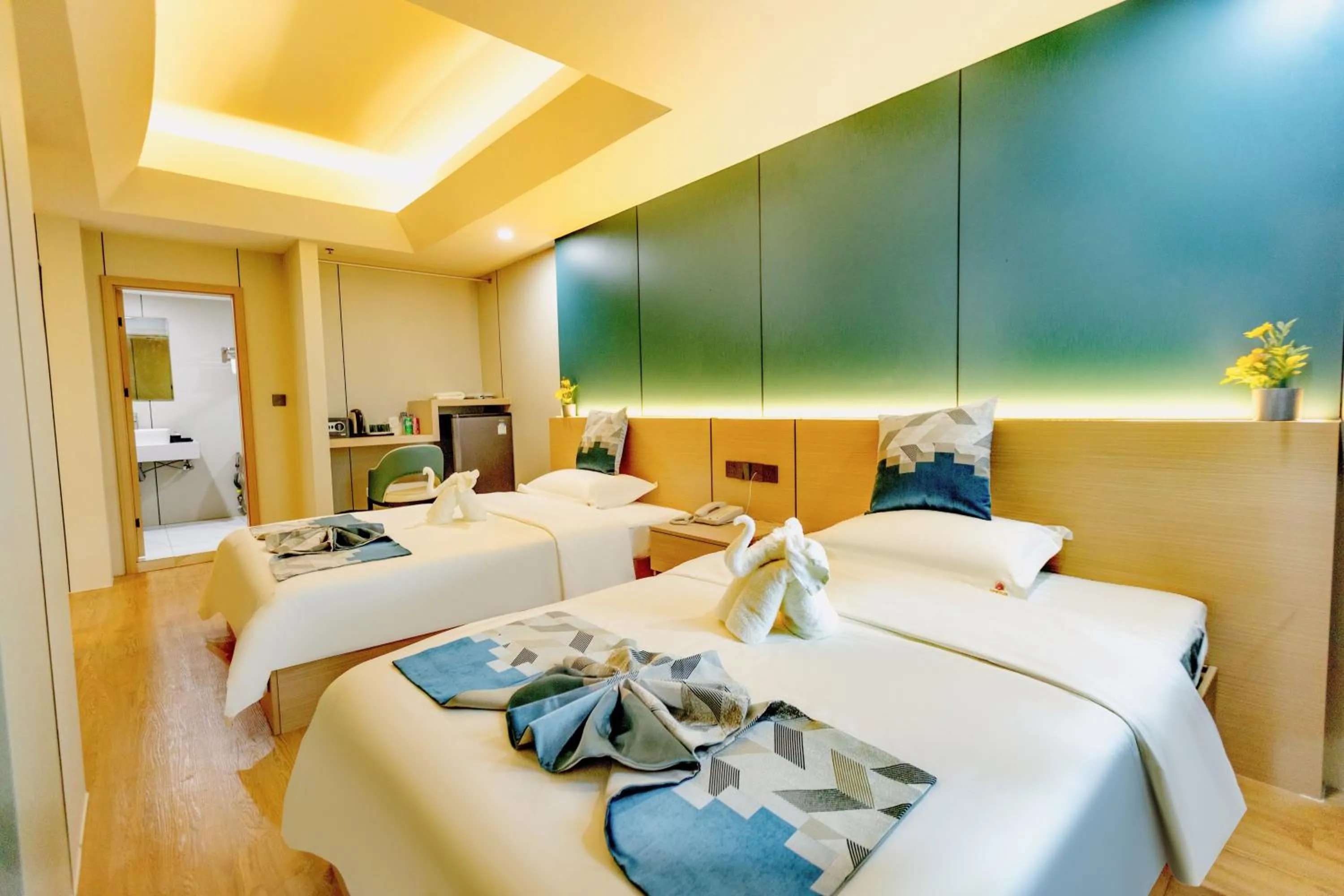 Bed in Xinmylin Boutique