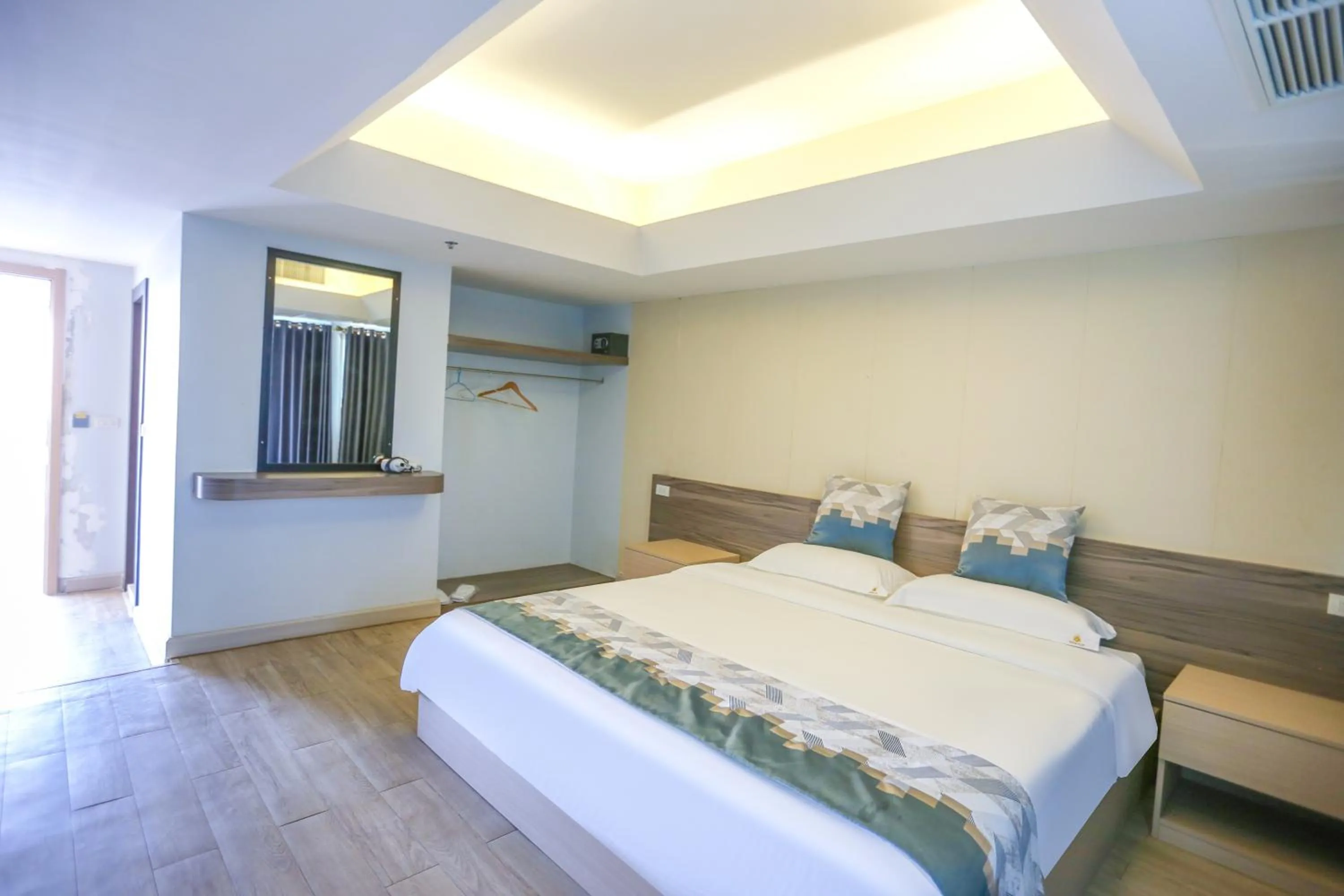 Bed in Xinmylin Boutique