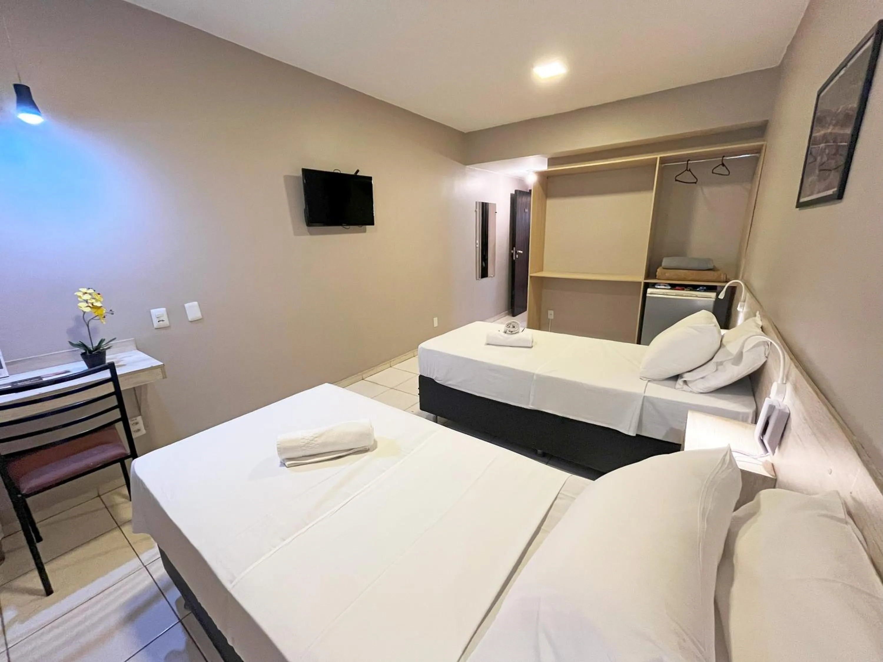 TV and multimedia, Bed in Hotel Econotel by Bsb Inn