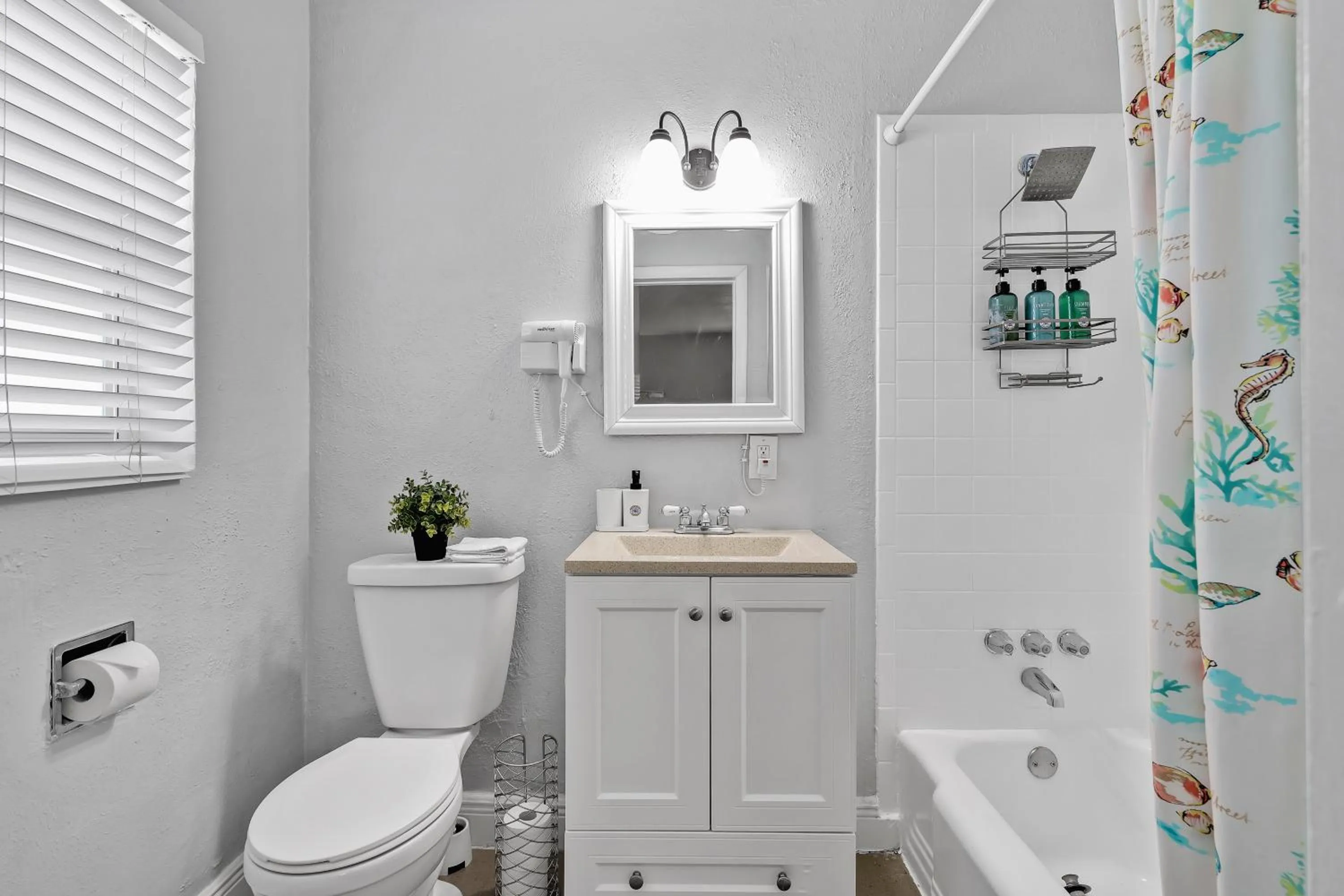 Bathroom in The Blue House Fort Lauderdale Airport/Cruise