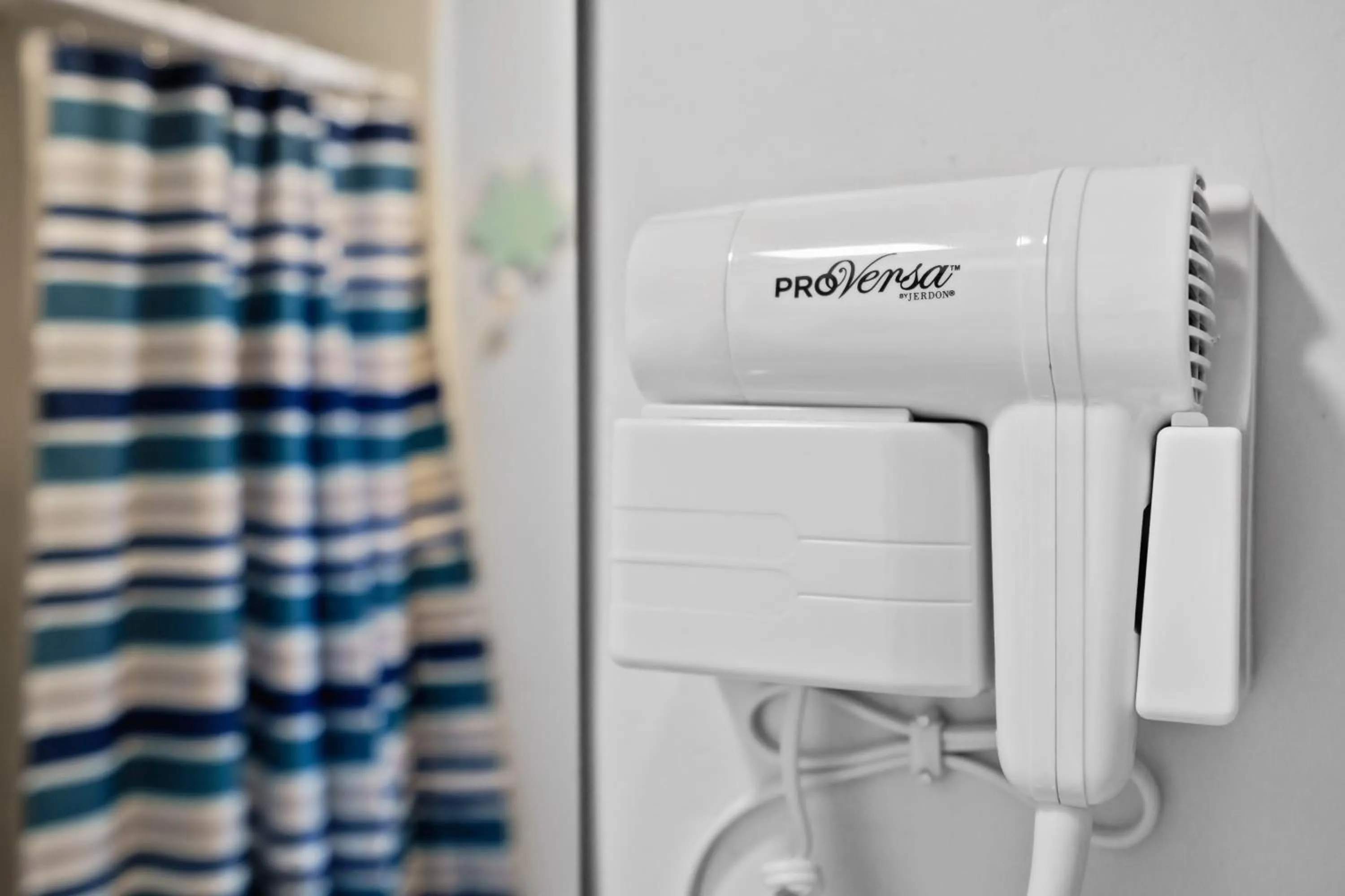 Bathroom in The Blue House Fort Lauderdale Airport/Cruise