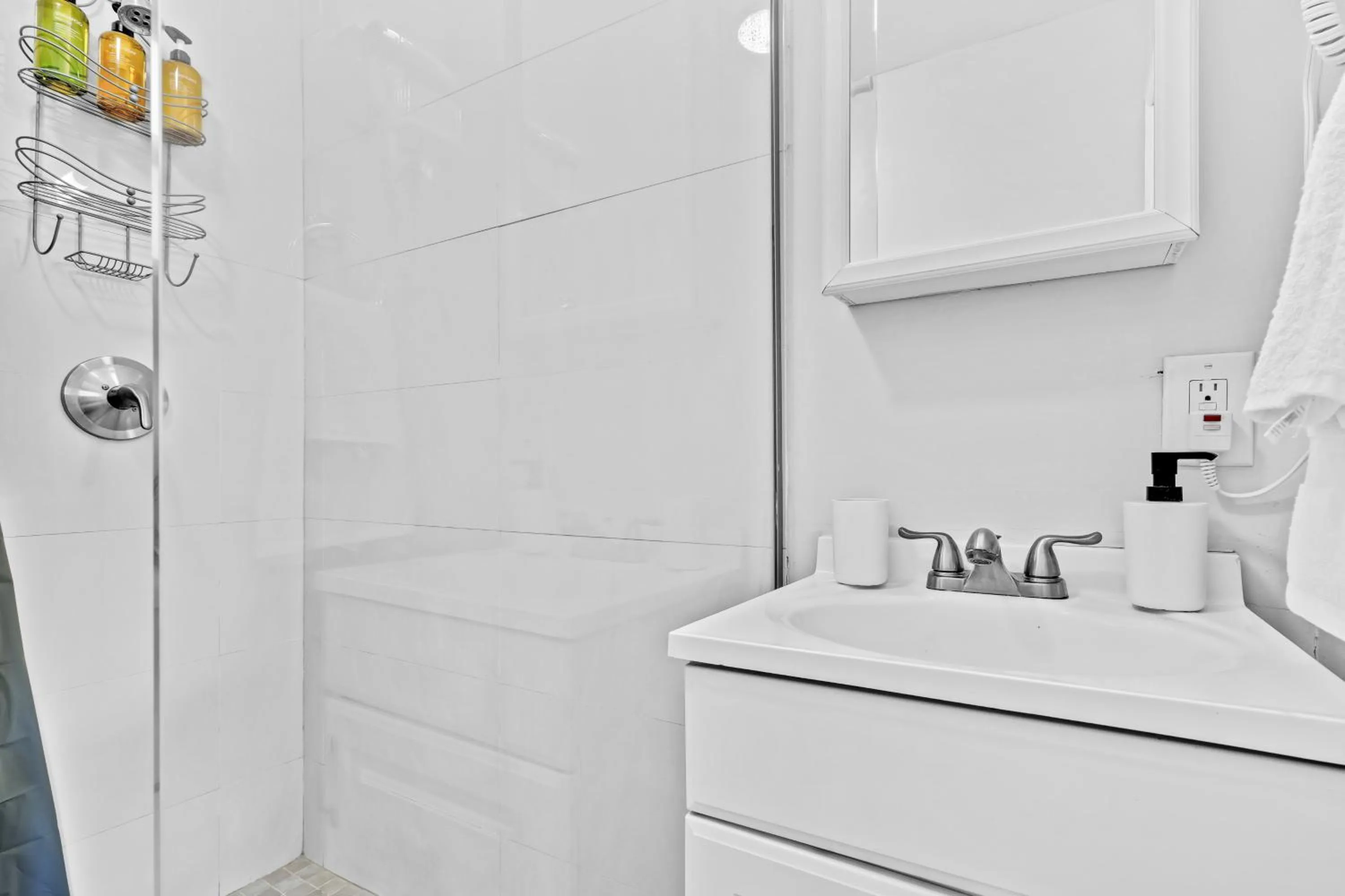 Bathroom in The Blue House Fort Lauderdale Airport/Cruise