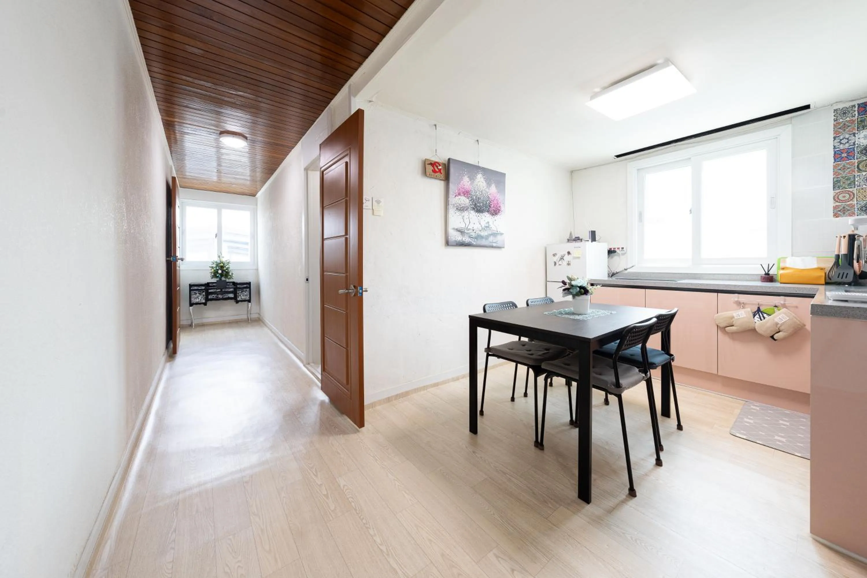 Dining area in Mungyeong YeoU
