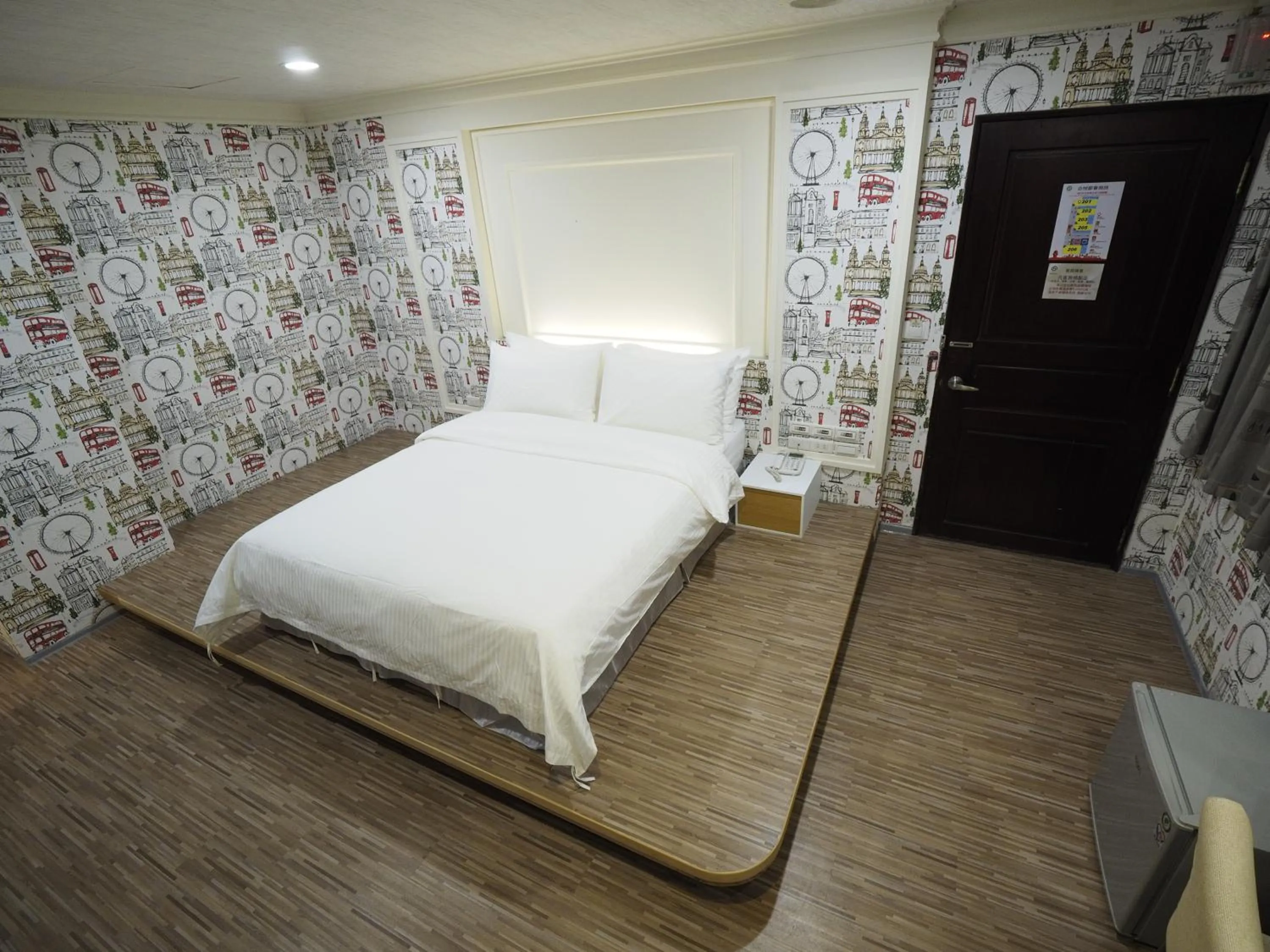 Bed in 合悅都會商旅 Heyue HOTEL
