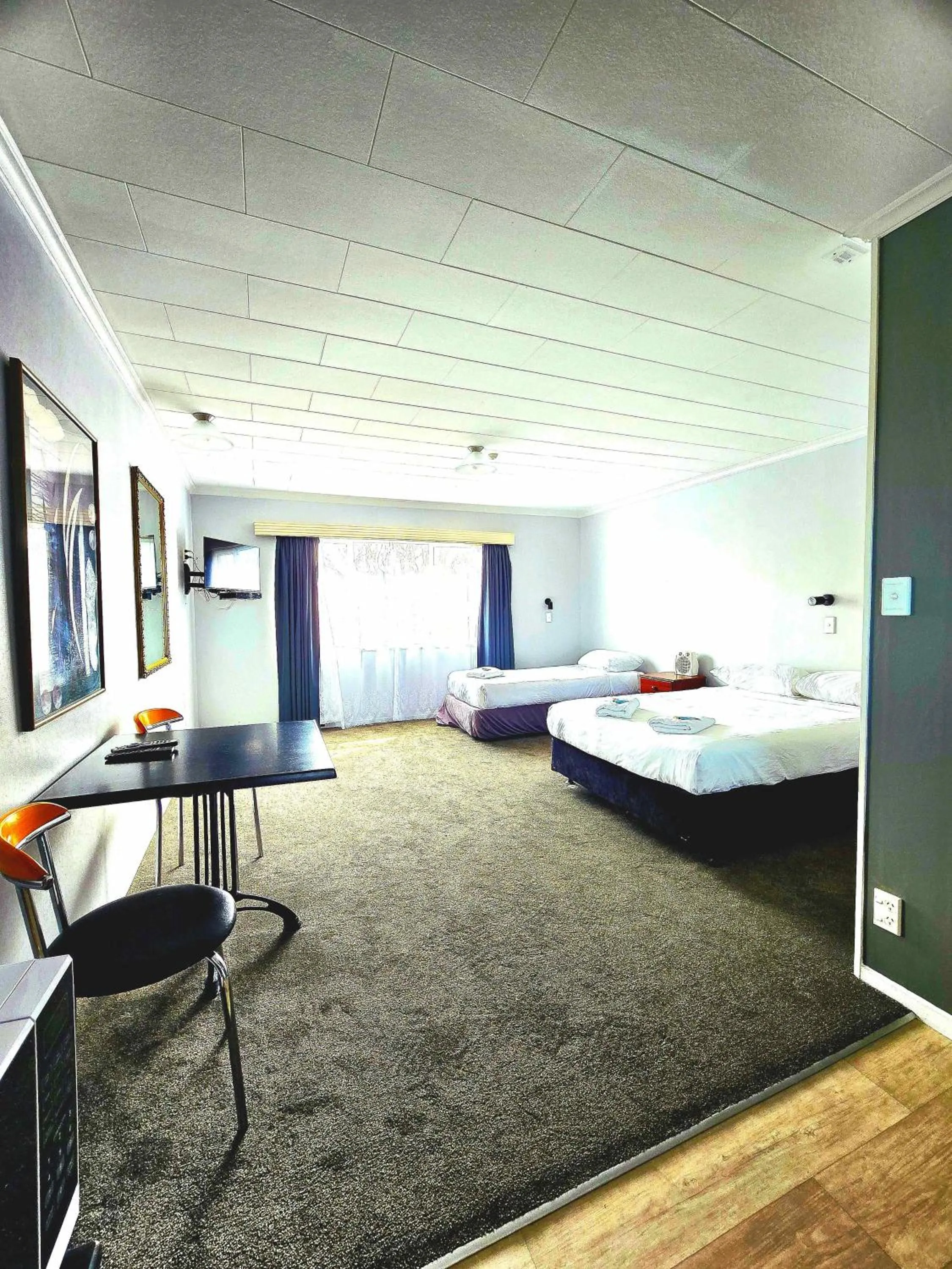 Bedroom in Putaruru Arms Motor Inn