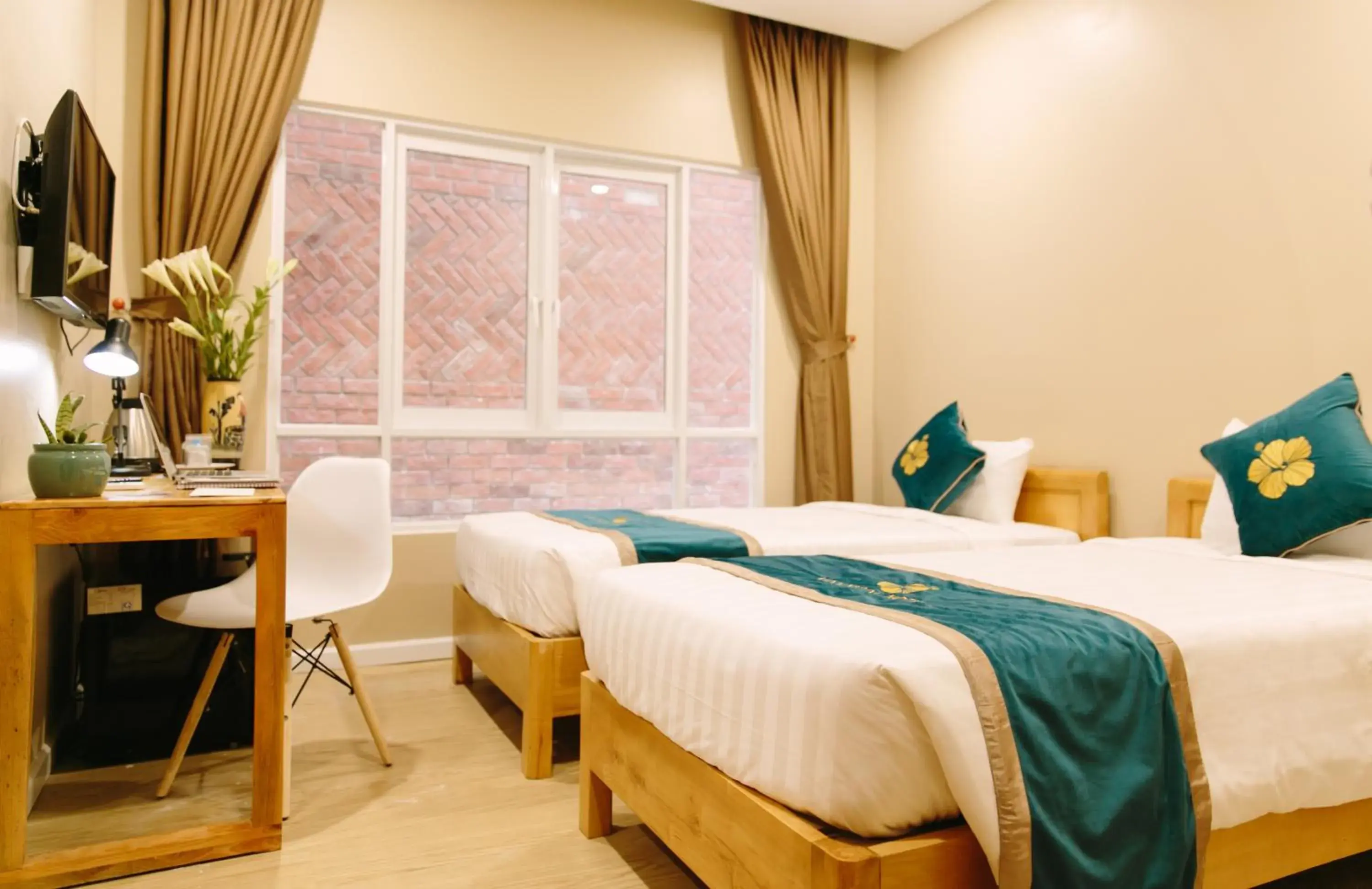Superior Twin Room in Minh Nhung Hotel Superior Twin Room in Minh Nhung Hotel