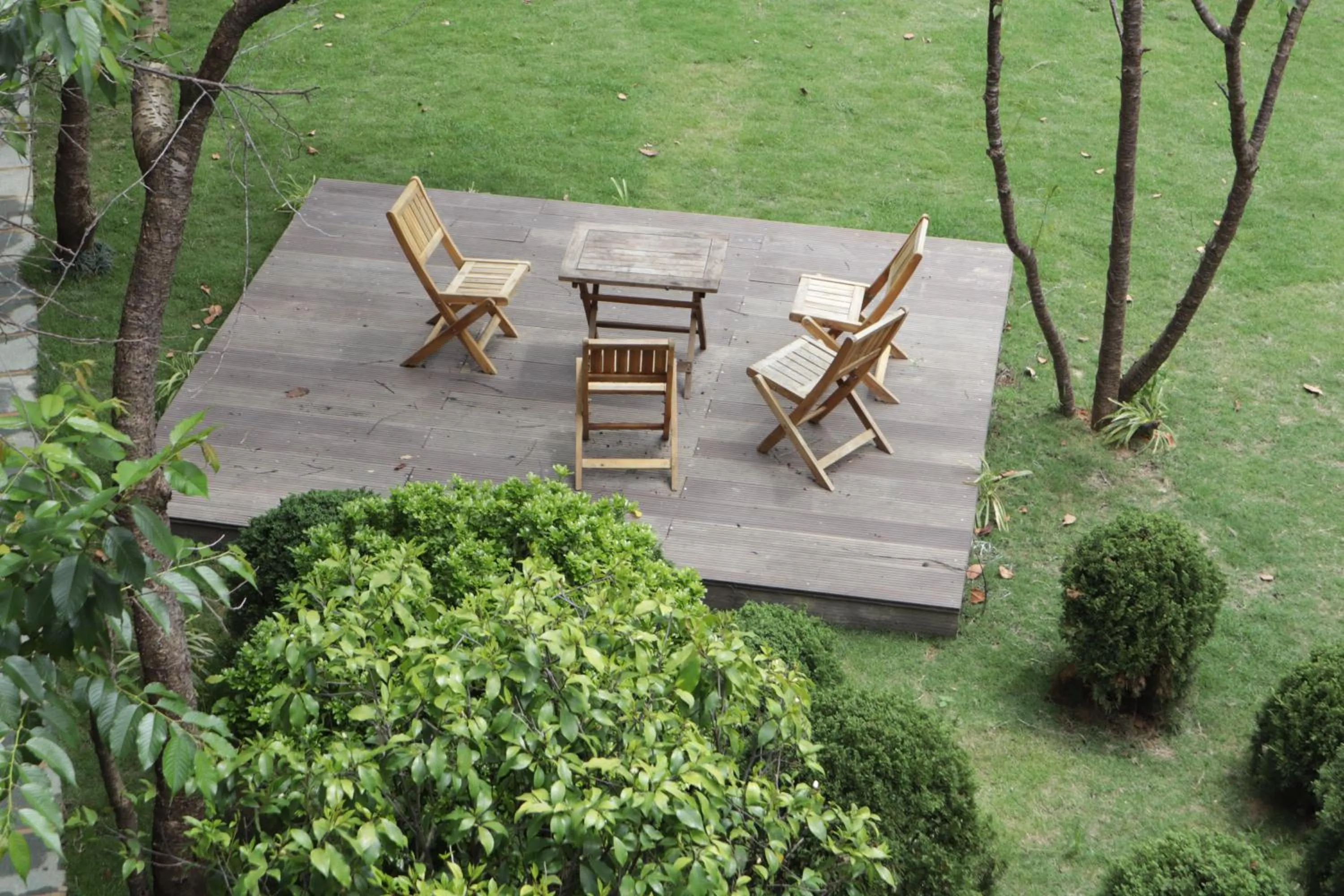 Garden in Hoang Loc Villa