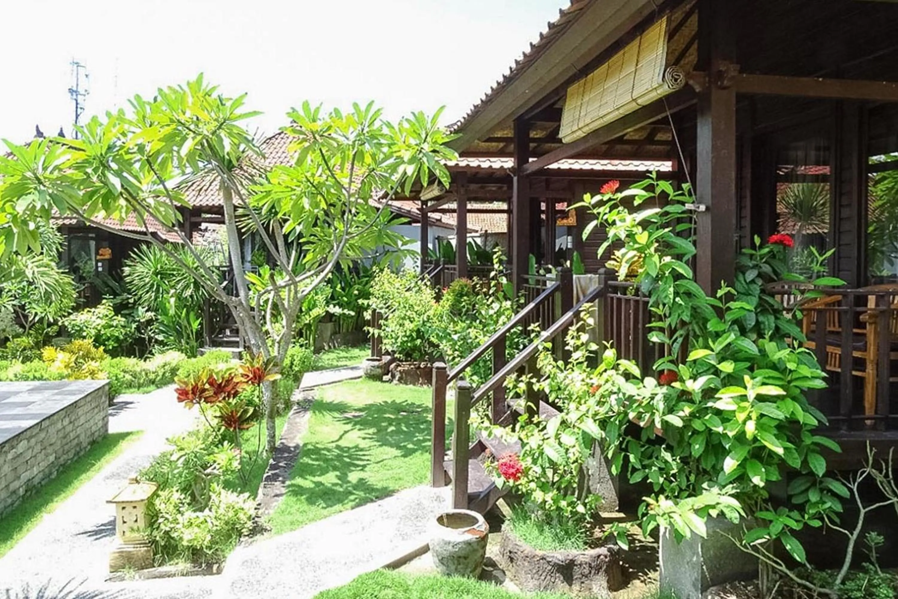 Garden view in Perdana Homestay Lembongan