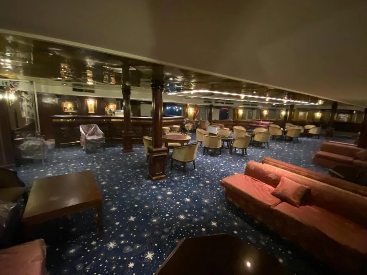 Lounge or bar in nile cruise king boat