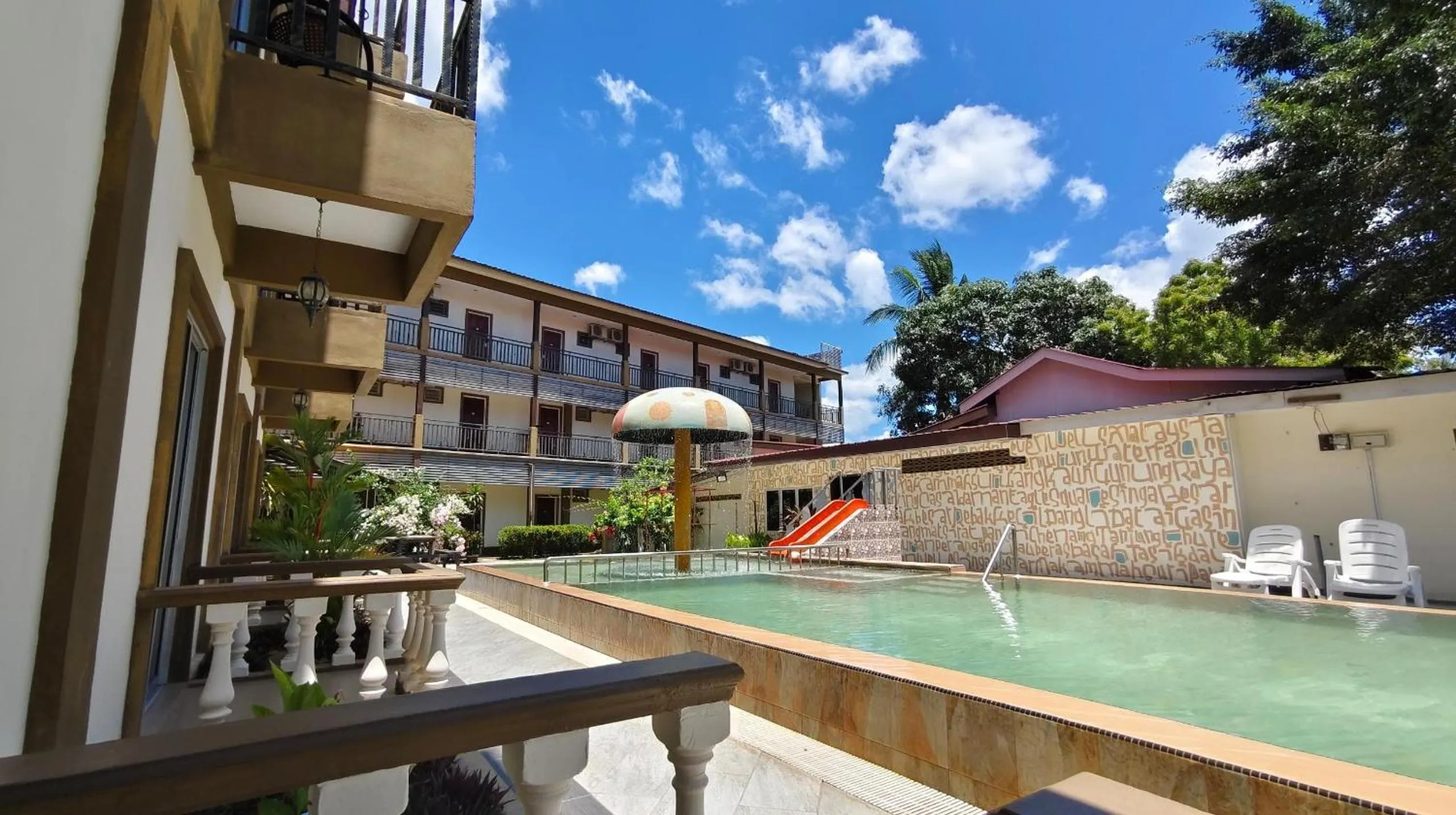 Swimming pool in Casa Idaman Motel Langkawi
