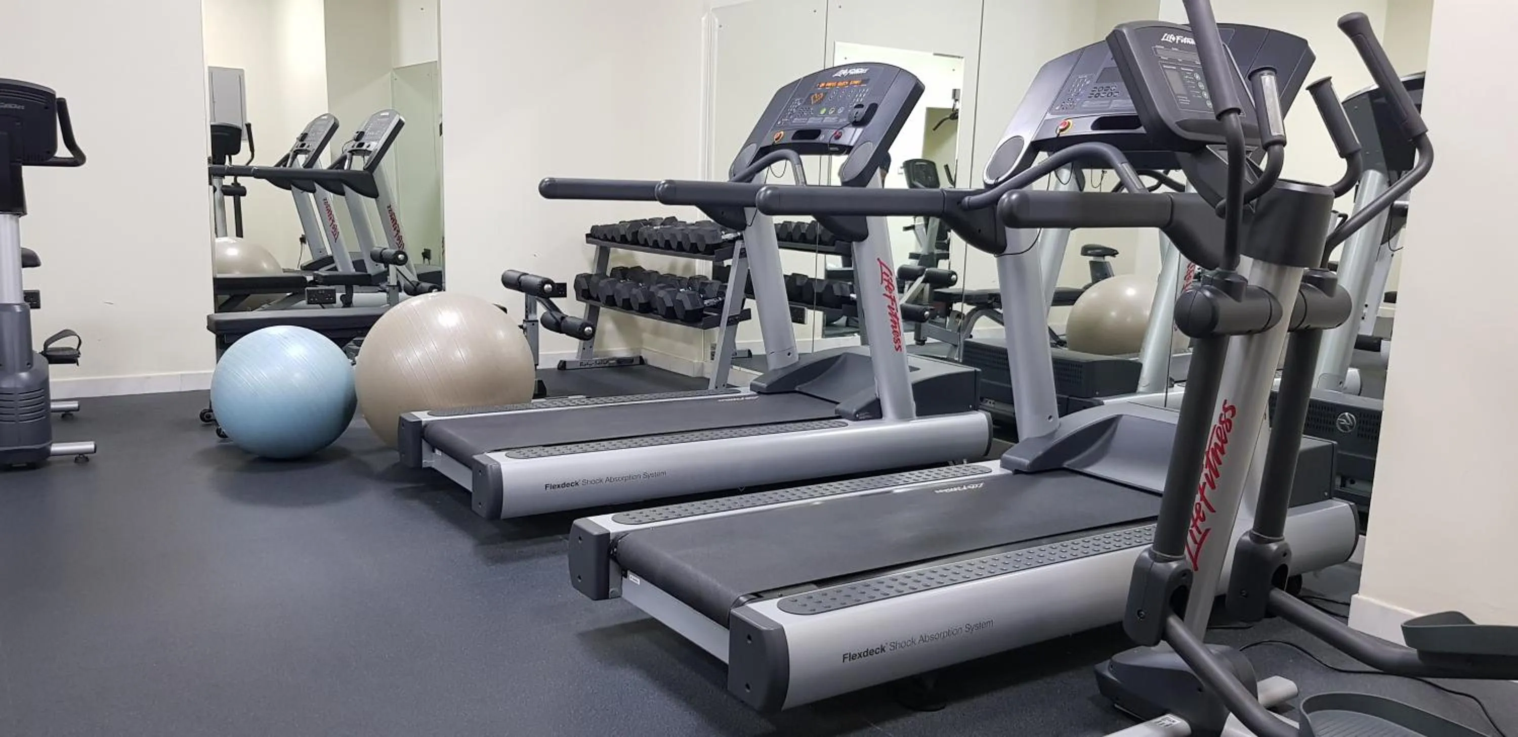 Fitness centre/facilities in Remas Hotel Suites - Al Khoudh, Seeb, Muscat