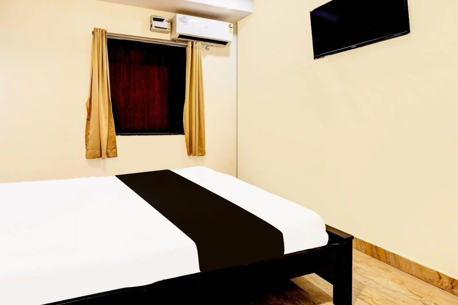 Bedroom in Hotel O Akshaya Bheemas Inn