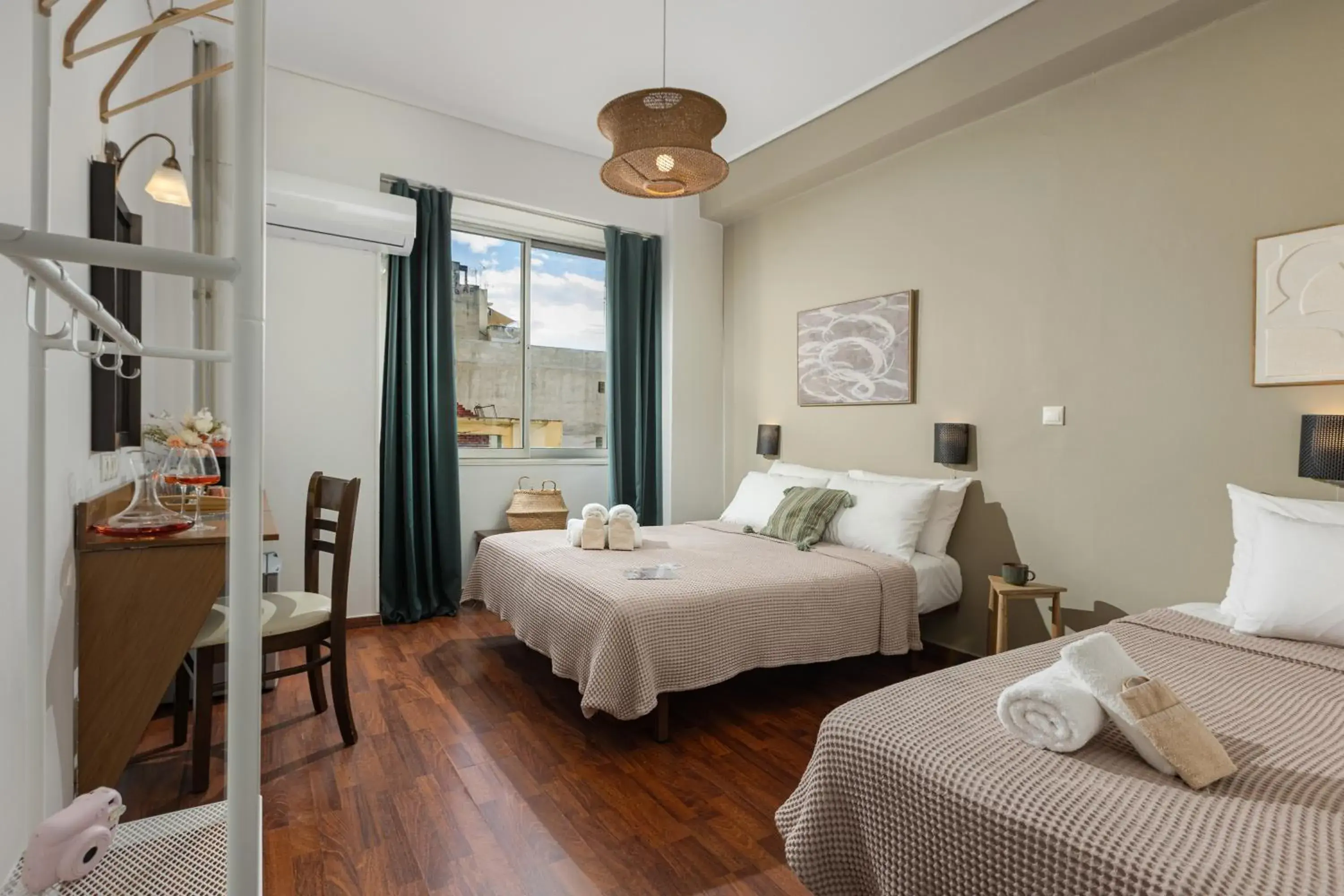 Triple Room in The Square Hotel by X&N Triple Room in The Square Hotel by X&N