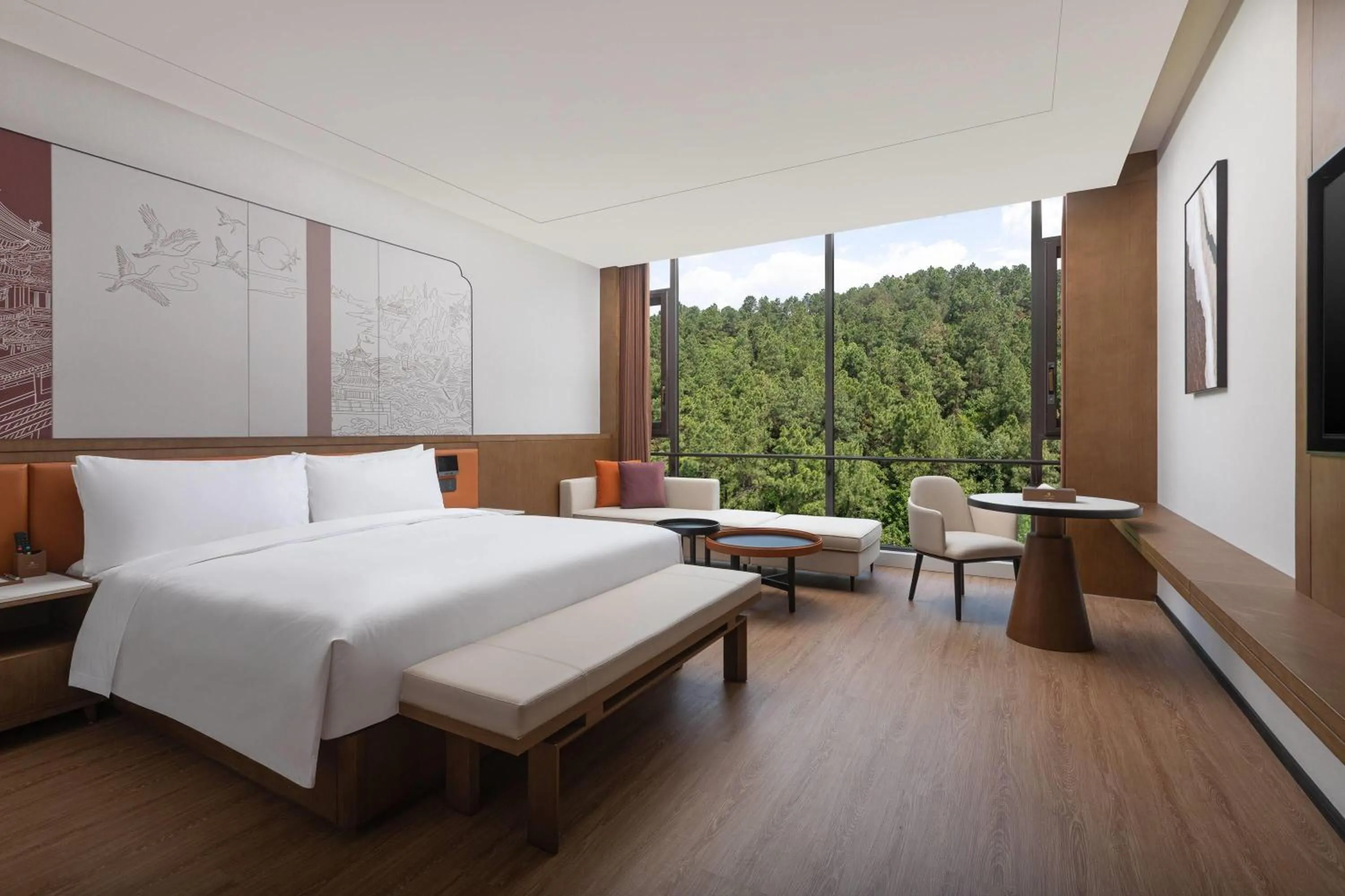 Photo of the whole room, Bed in La Quinta by Wyndham Suzhou Yangshan