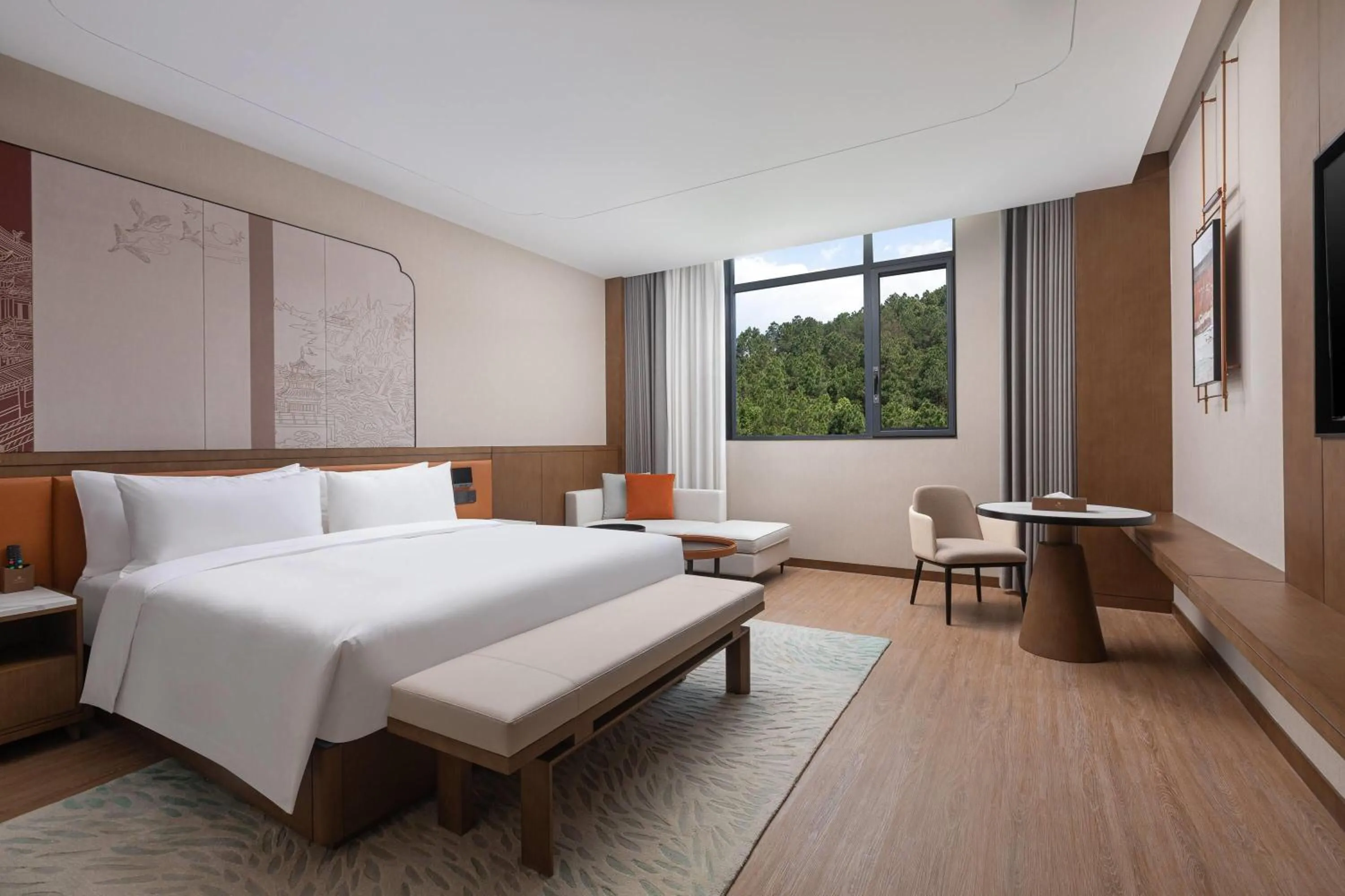 Photo of the whole room, Bed in La Quinta by Wyndham Suzhou Yangshan