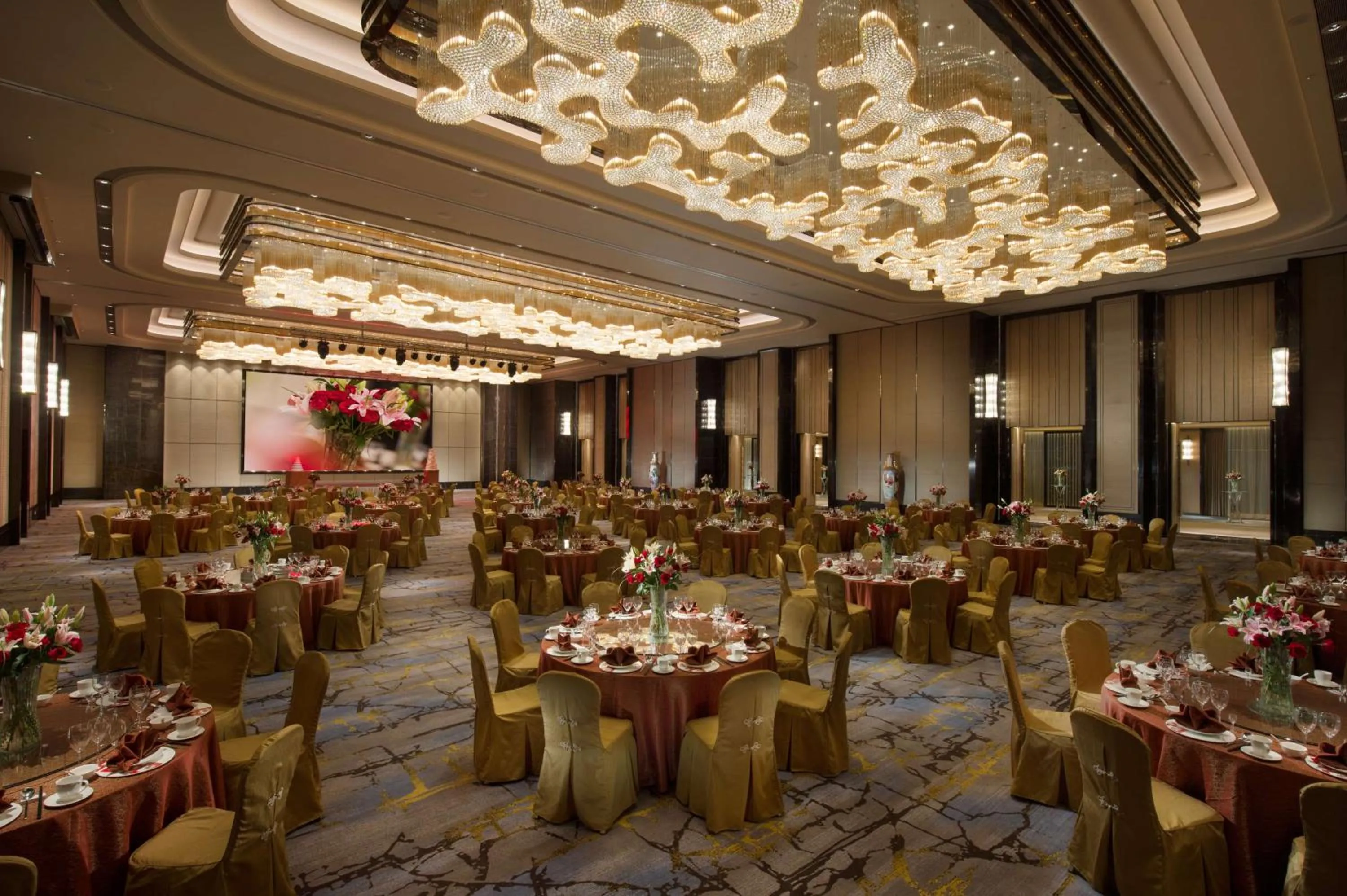 Dining area in DoubleTree by Hilton Hotel Anshun