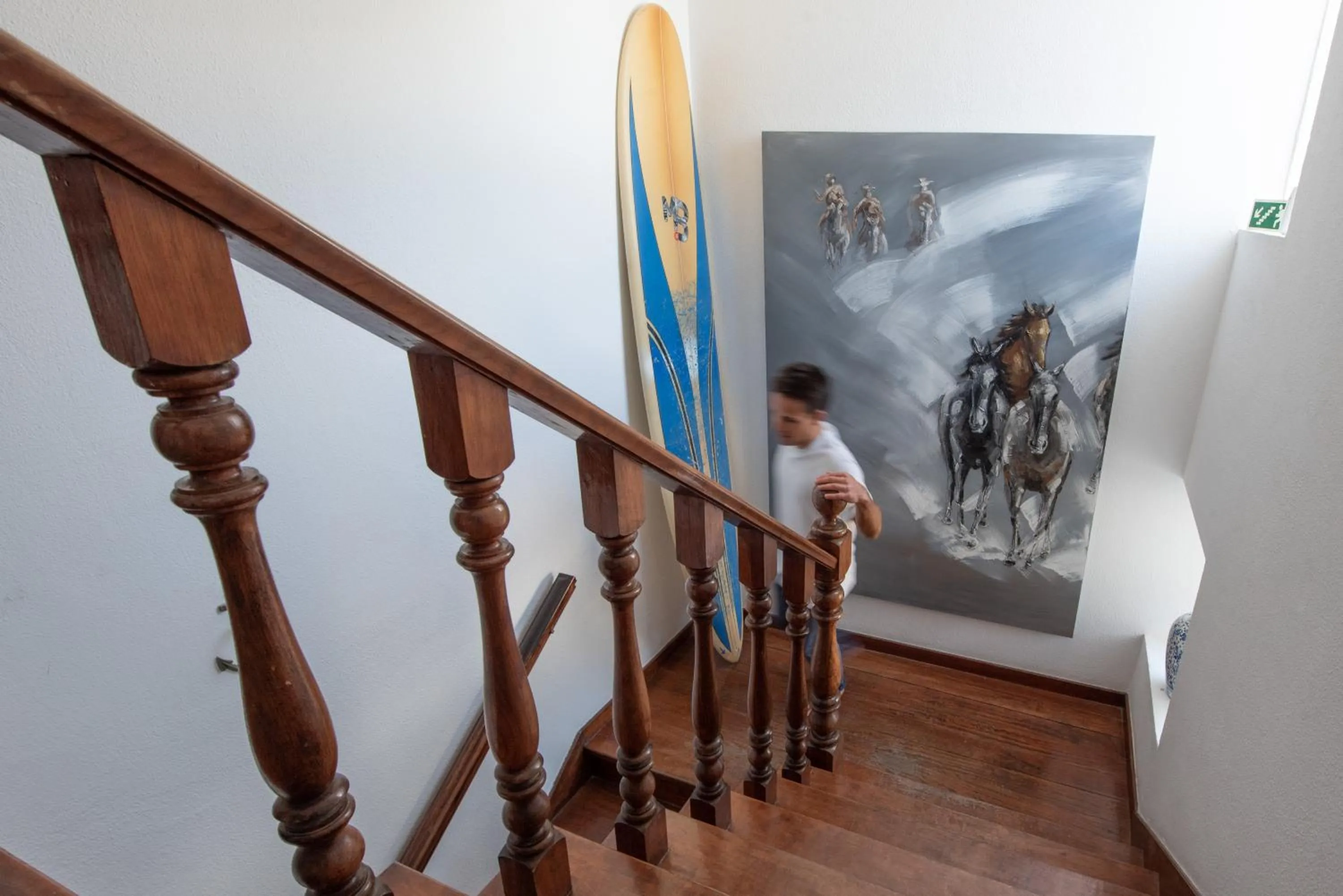 Decorative detail in Moby Dick Lodge Cascais