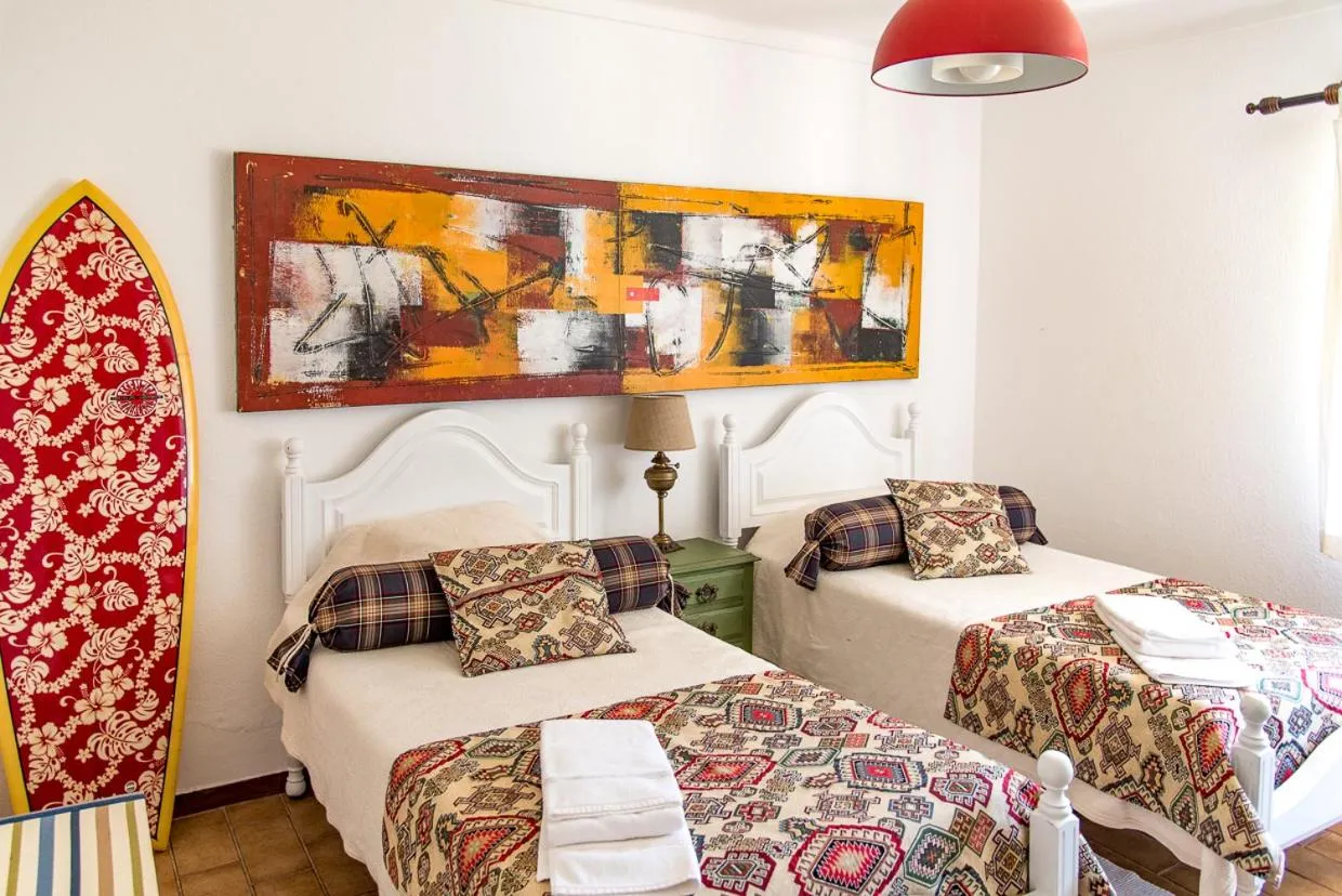 Day, Bed in Moby Dick Lodge Cascais