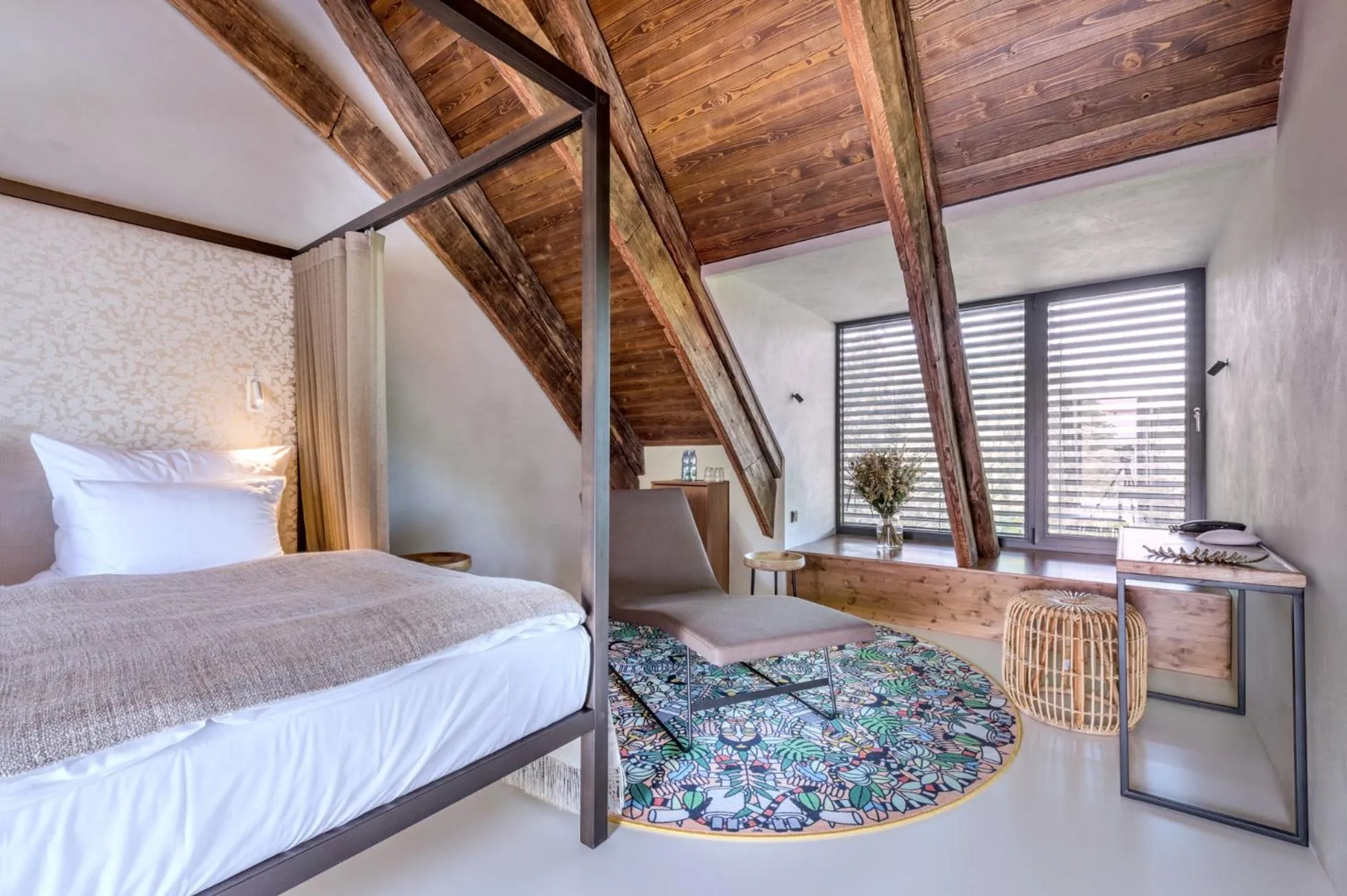 Photo of the whole room, Bed in Yard Resort