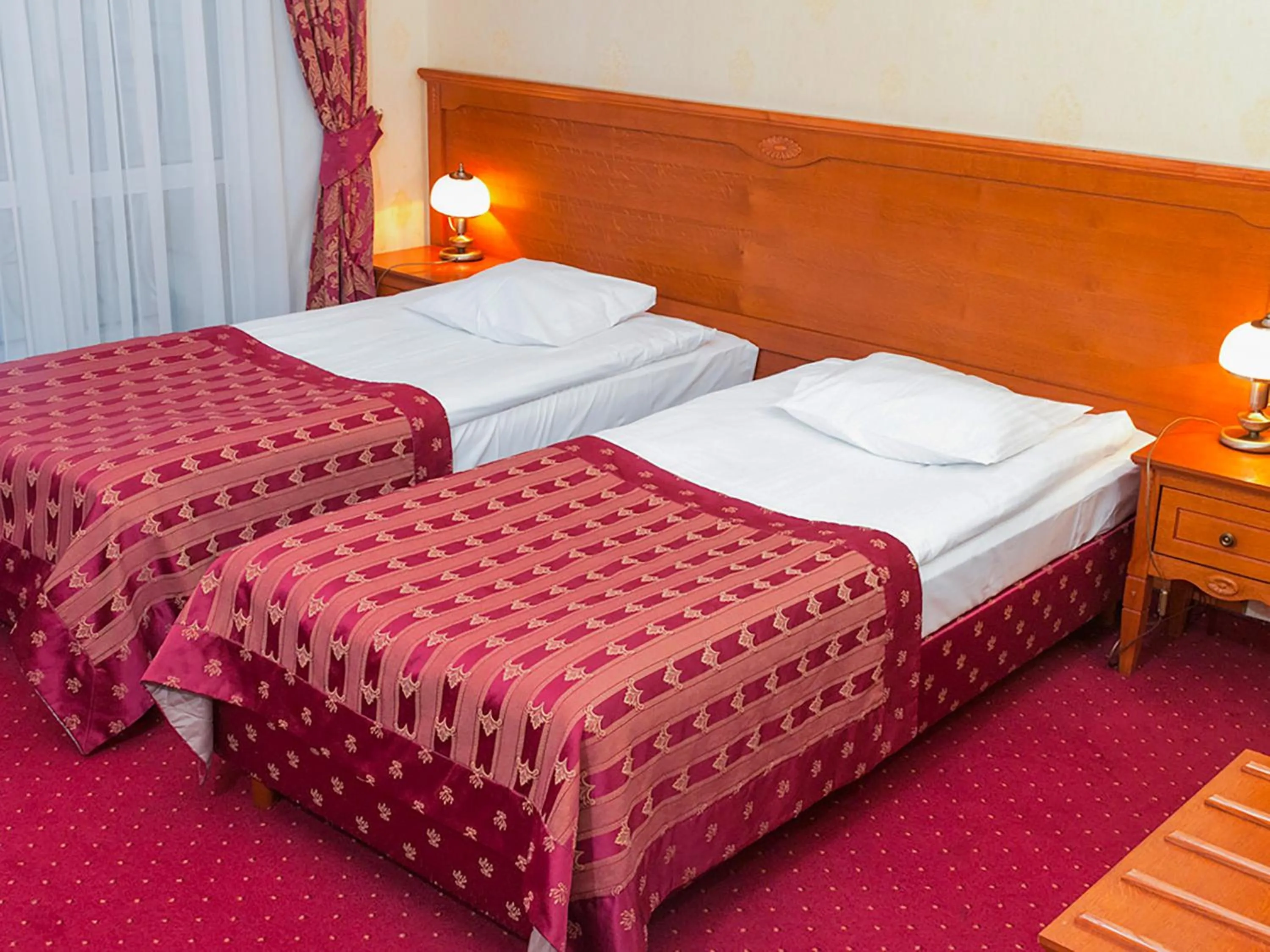 Bed in Hotel Korona