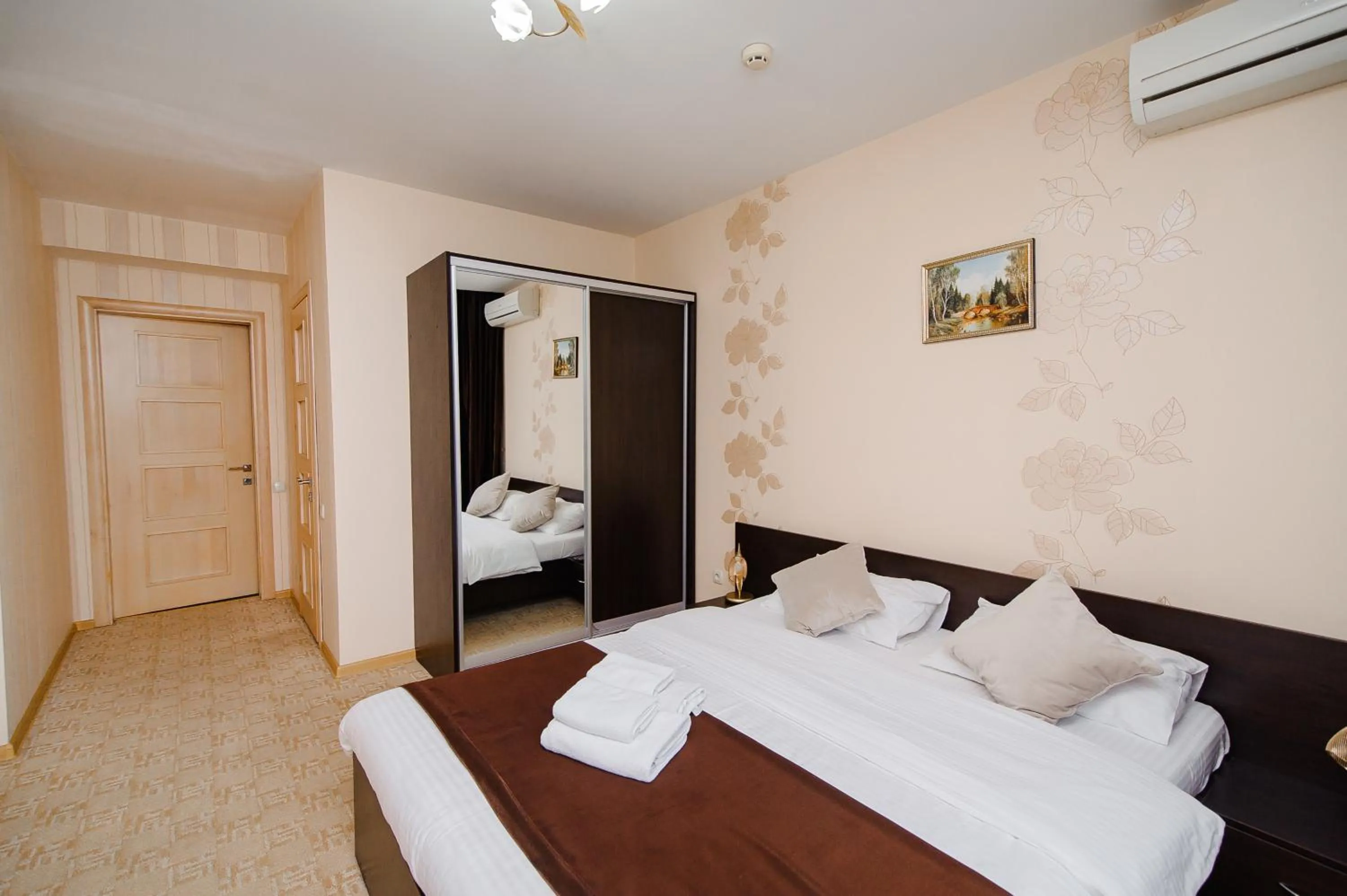 Photo of the whole room, Bed in TipTop Hotel CITY CENTER