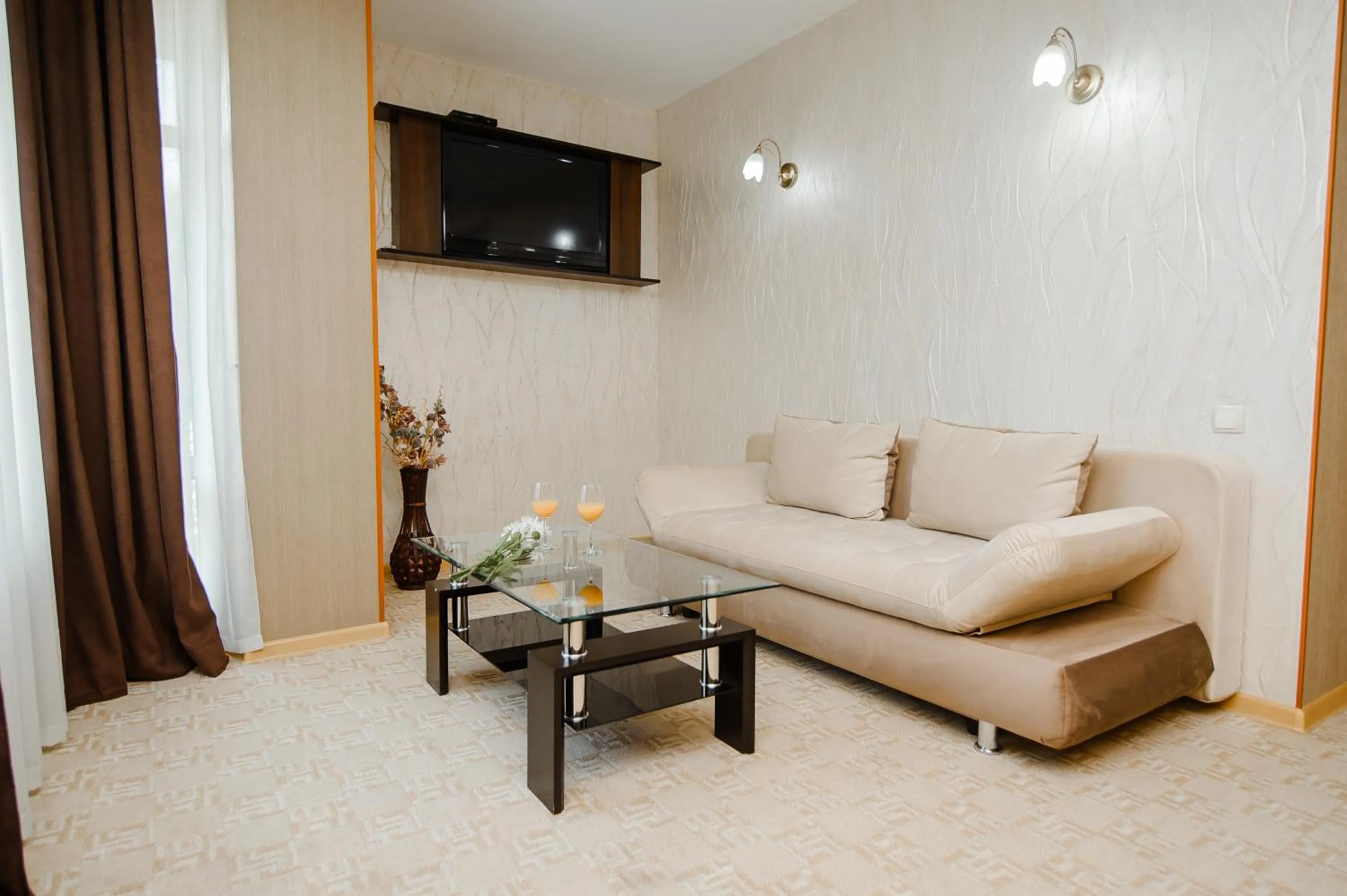 TV and multimedia in TipTop Hotel CITY CENTER