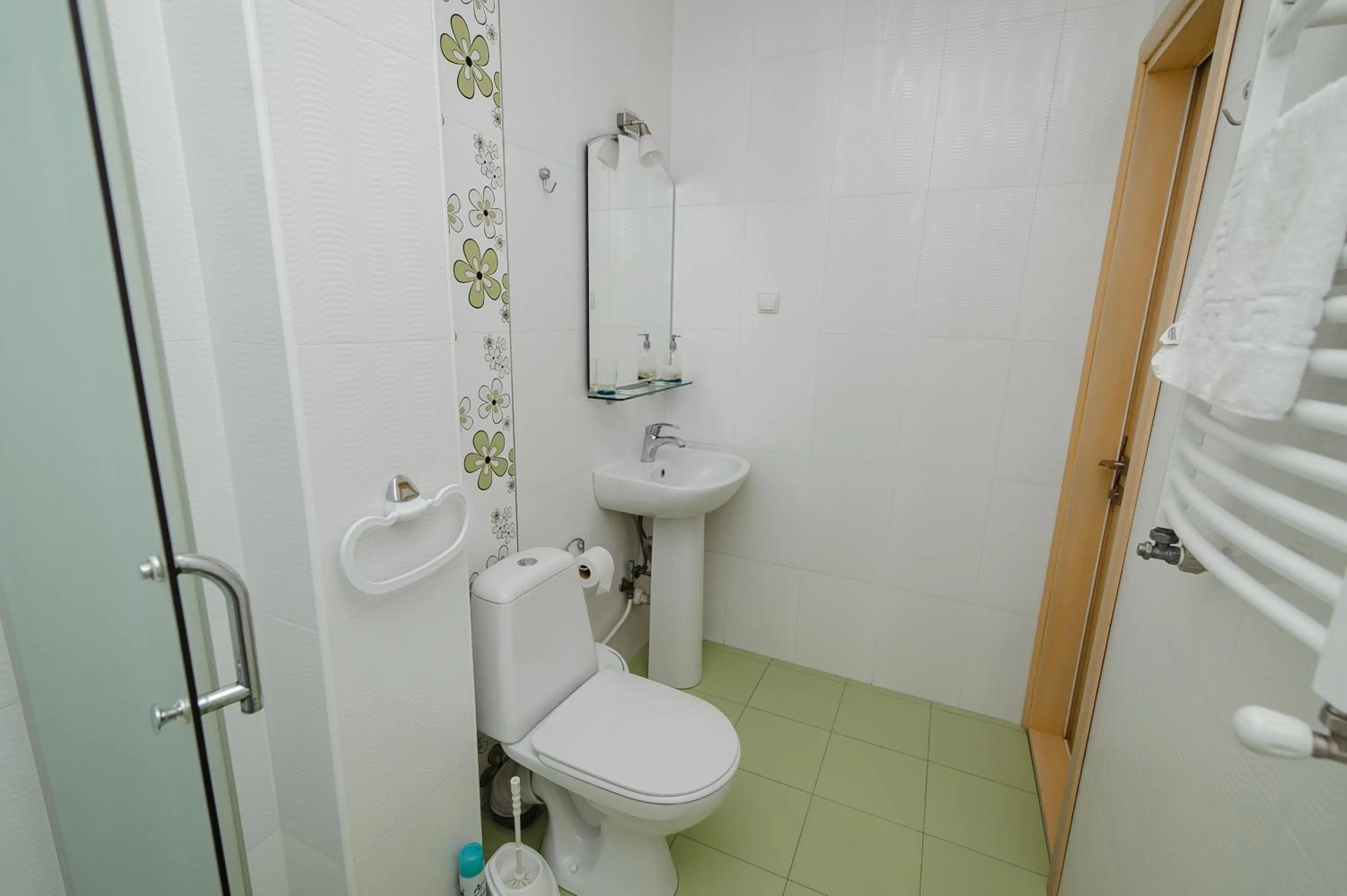 Shower in TipTop Hotel CITY CENTER