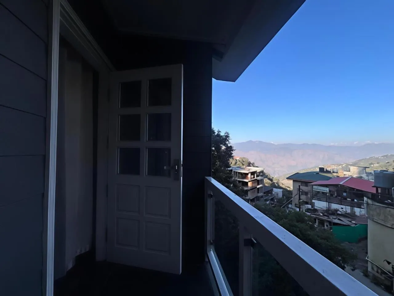 Day in Hotel Dwaper A Premium Property Near Mall Road