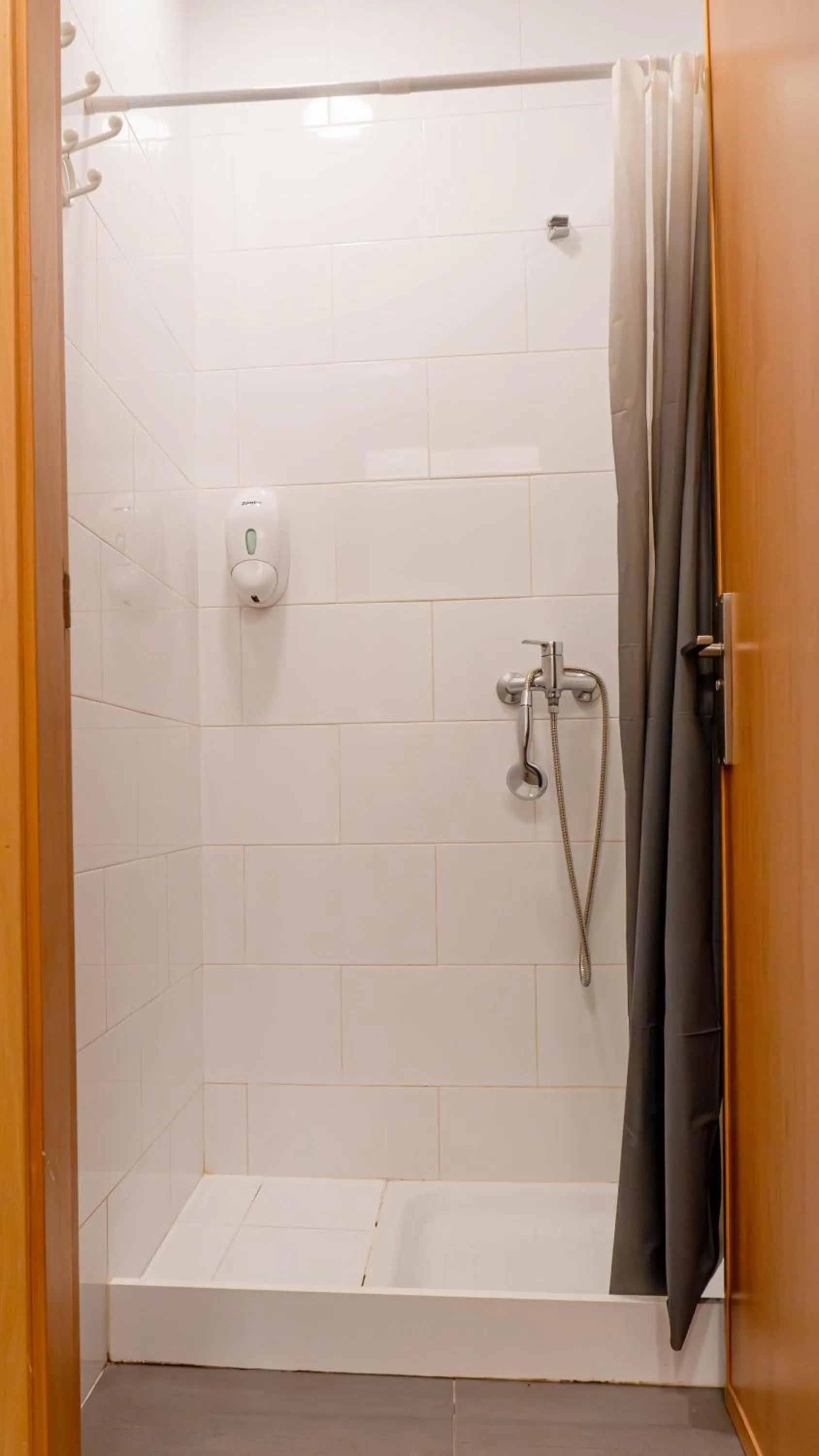 Shower in Albergue Las Salinas