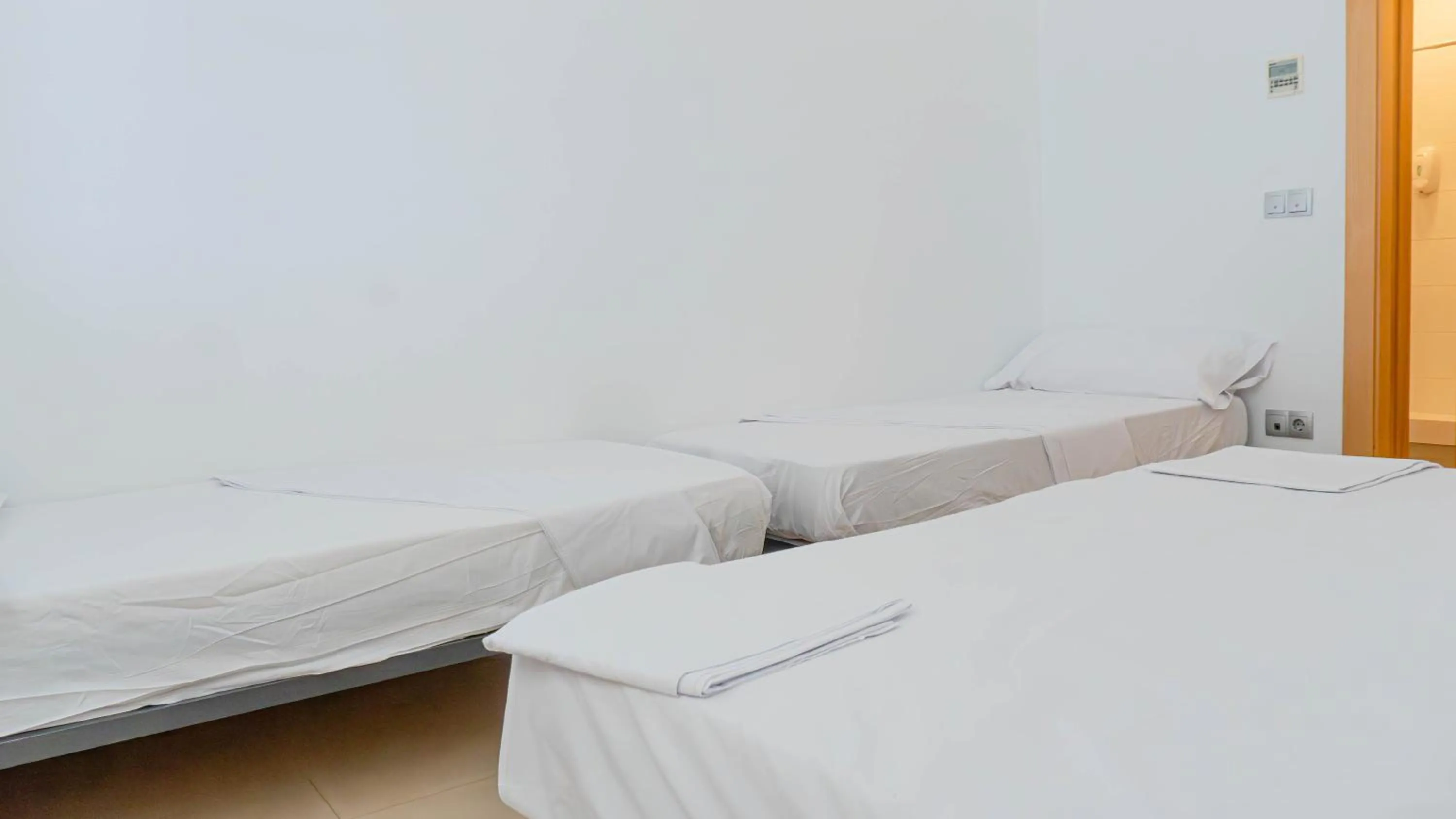 Bed in Albergue Las Salinas