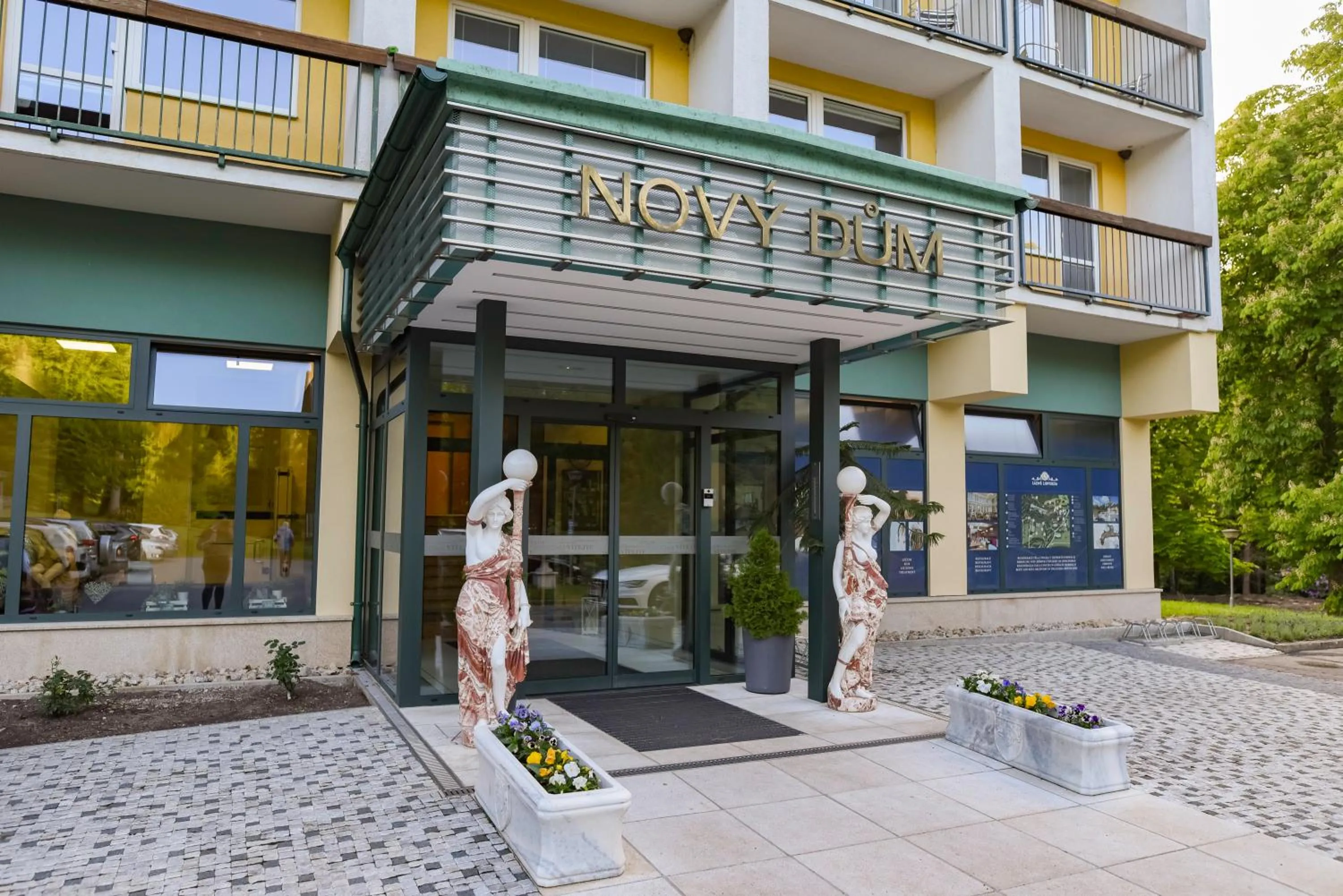 Lobby or reception in Spa Resort Libverda - Hotel Lesní Zátiší